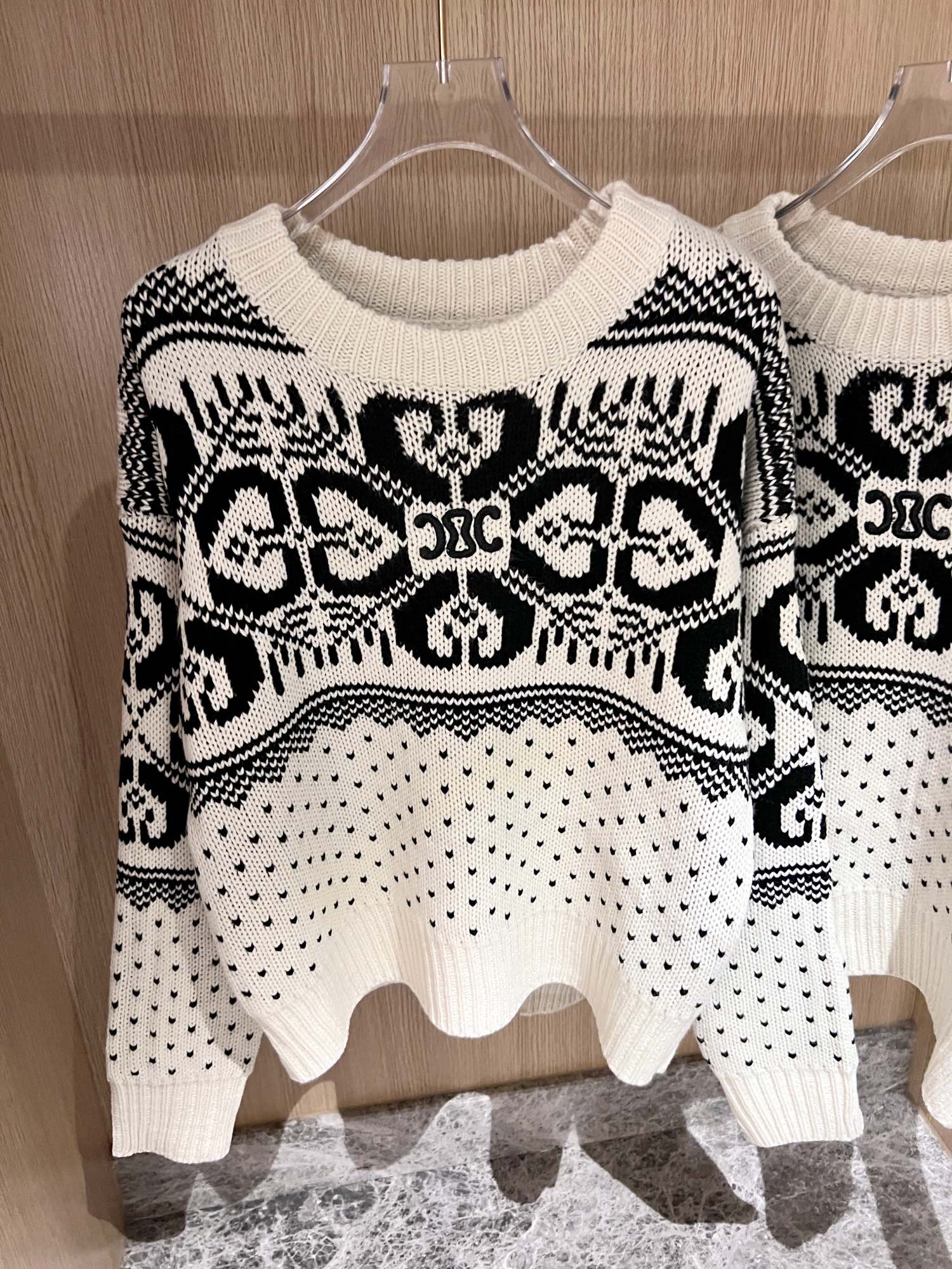 CELINE 新款費爾島系列圓領冷衫