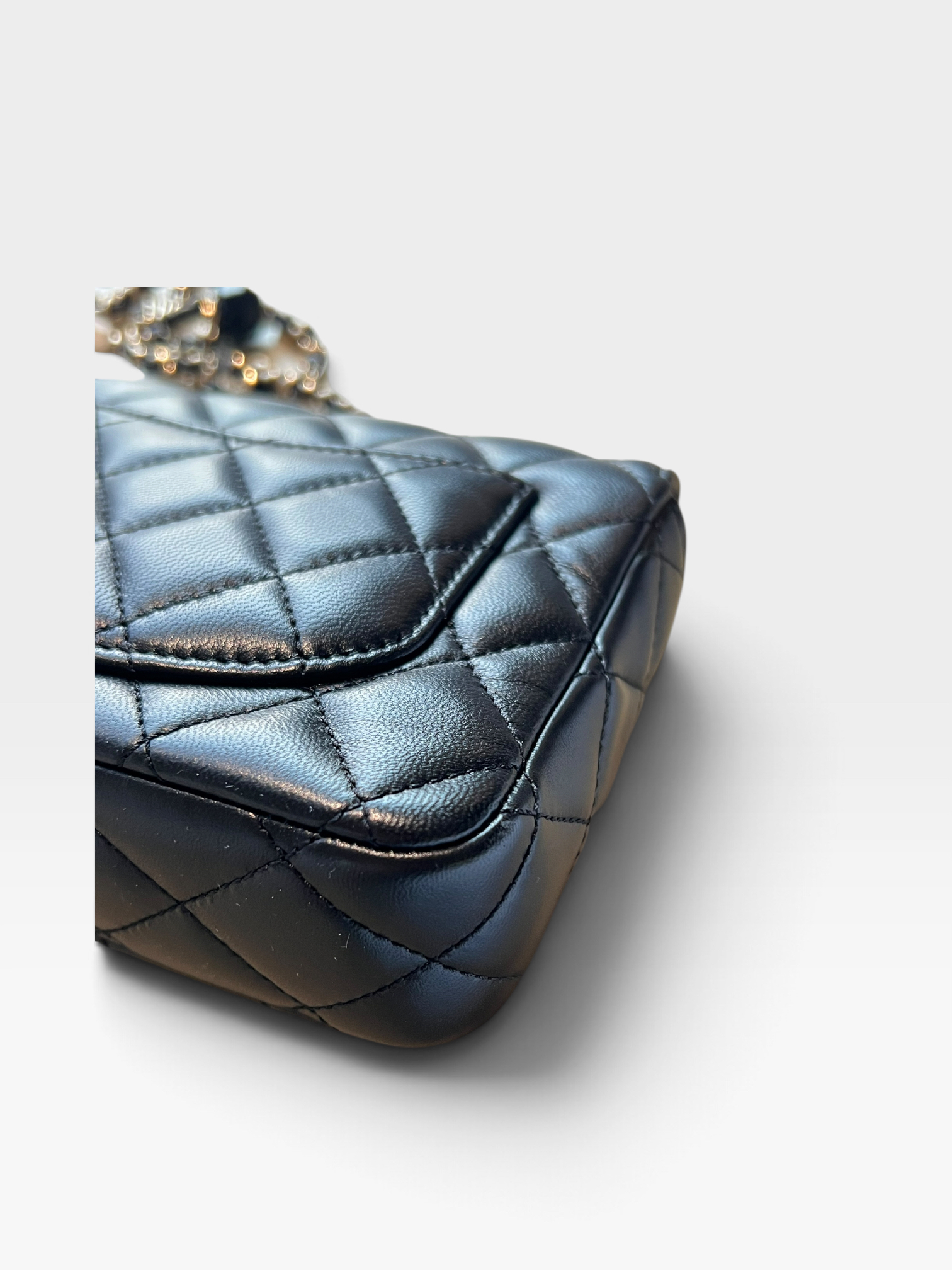 Pre-Owned CHANEL Mini Square Flap Bag with Pearl Detail / Product Code: B60361