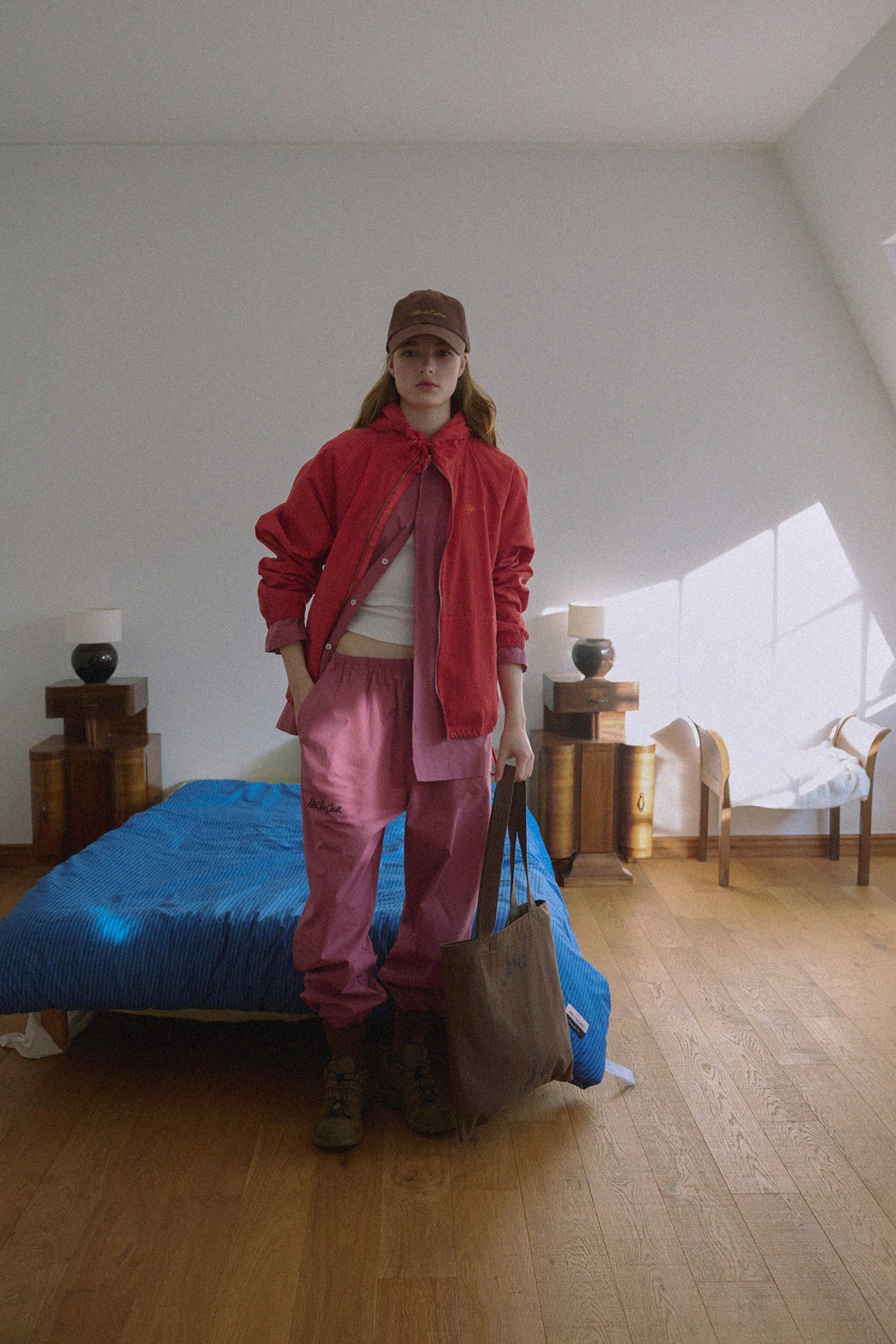 HÔTEL 827 Poétique Shoulder Bag (Cocoa)