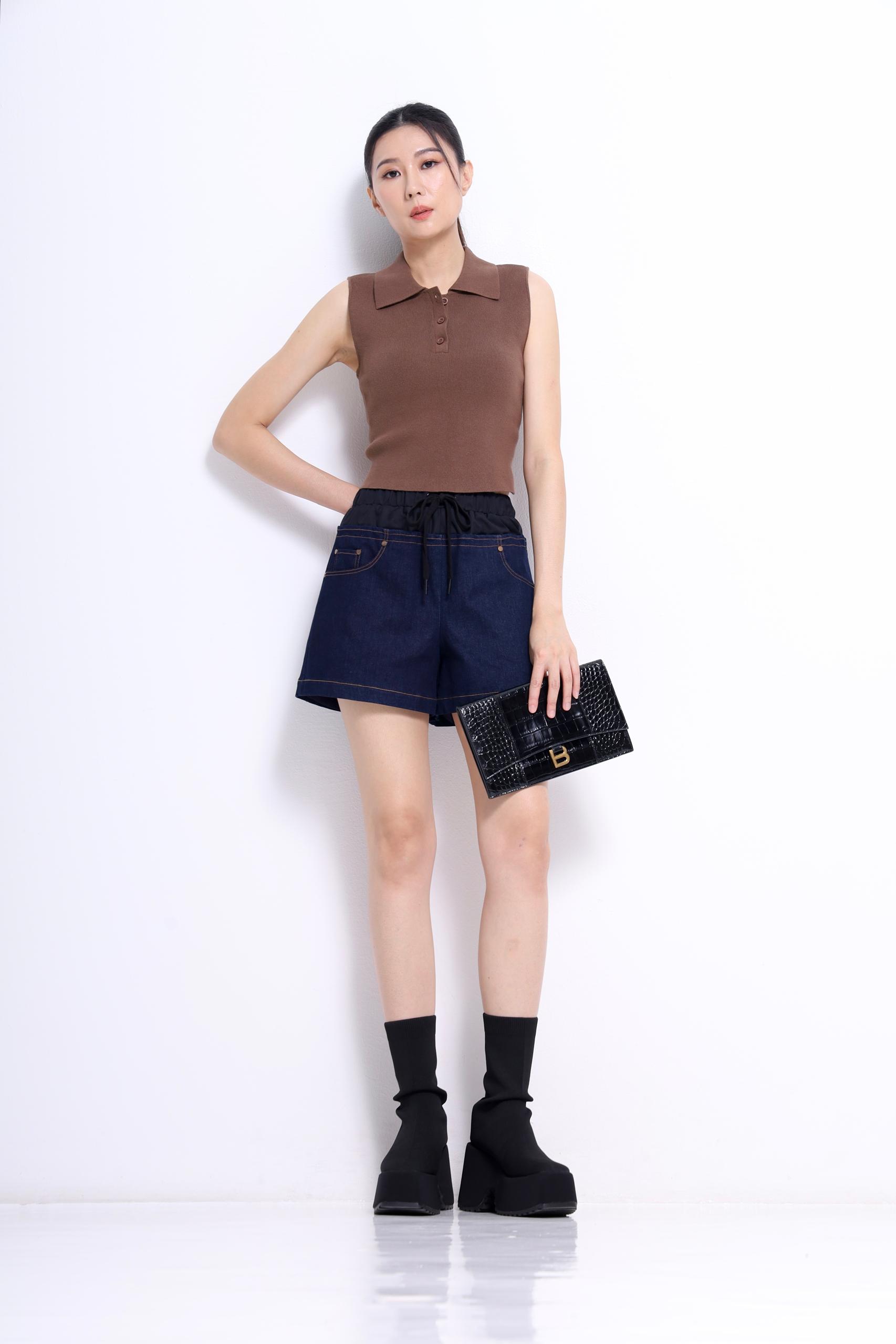 CB2760 SLLVLESS COLAR KNIT TOP