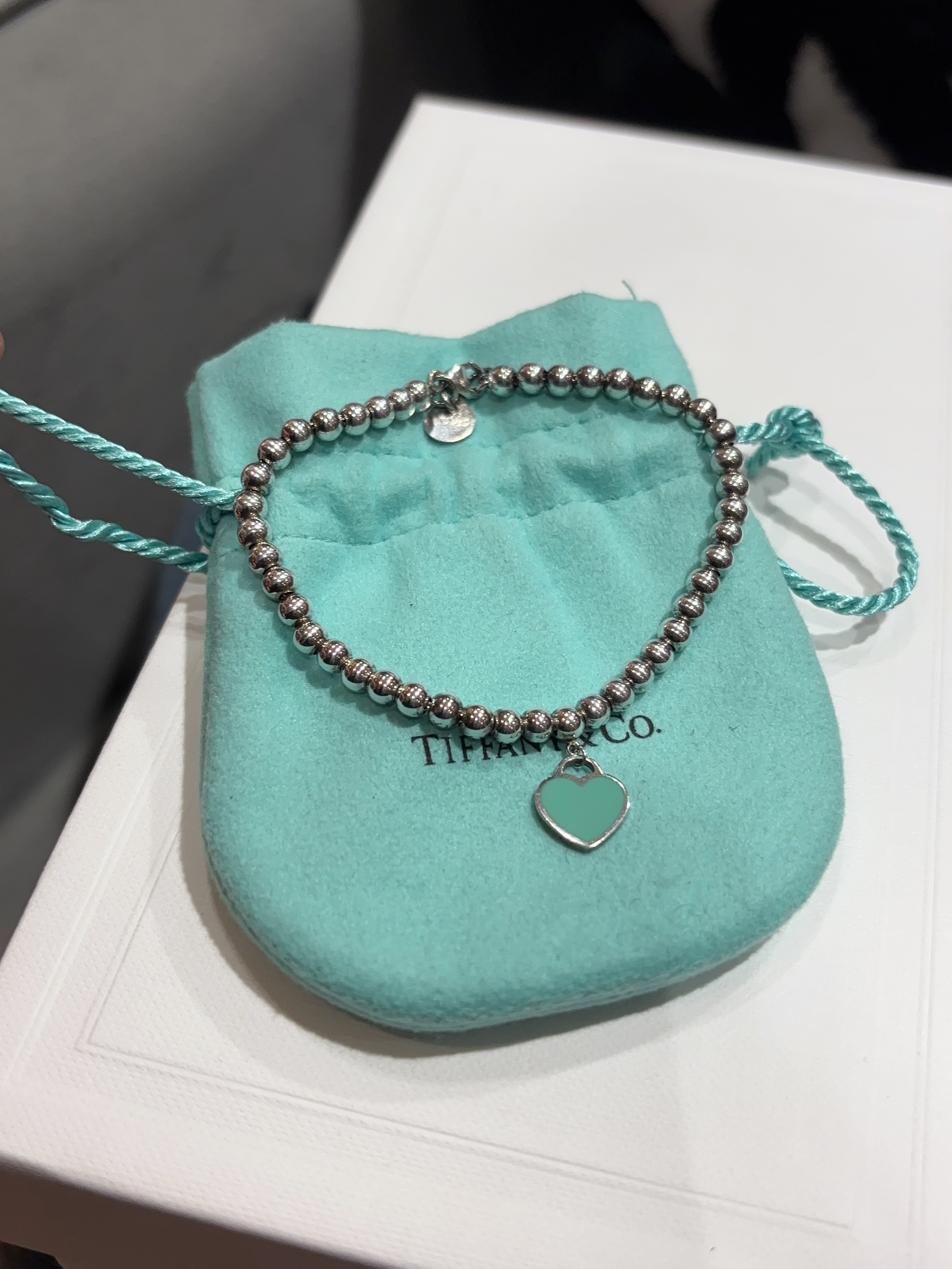 Tiffany & Co. Heart bracelet 100%Authentic,98%new ☑️dust bag 