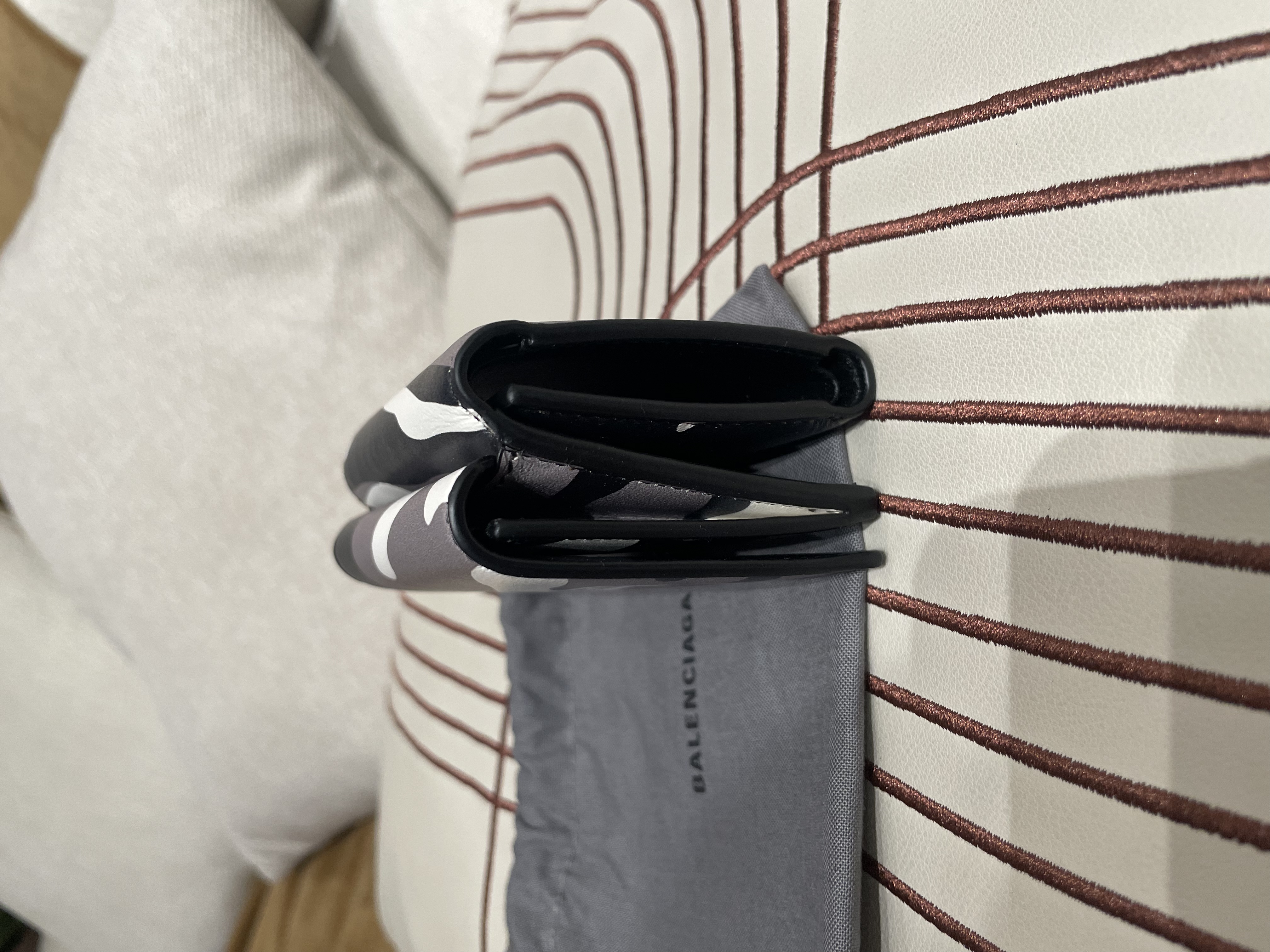 Balenciaga wallet  100%Authentic ,閑置未使用品✅dust bag  