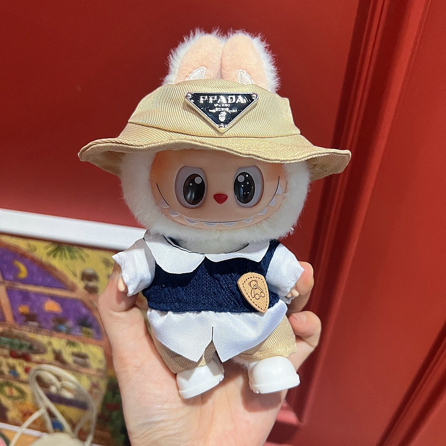 時尚 Labubu 娃娃服飾系列