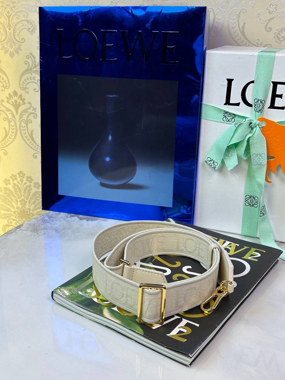 𝐀𝐧𝐚𝐠𝐫𝐚𝐦 刺绣肩带「米白」 👈 全新升级上线♻️ 尺寸:131-4cm（长度可调节） 编码：182323