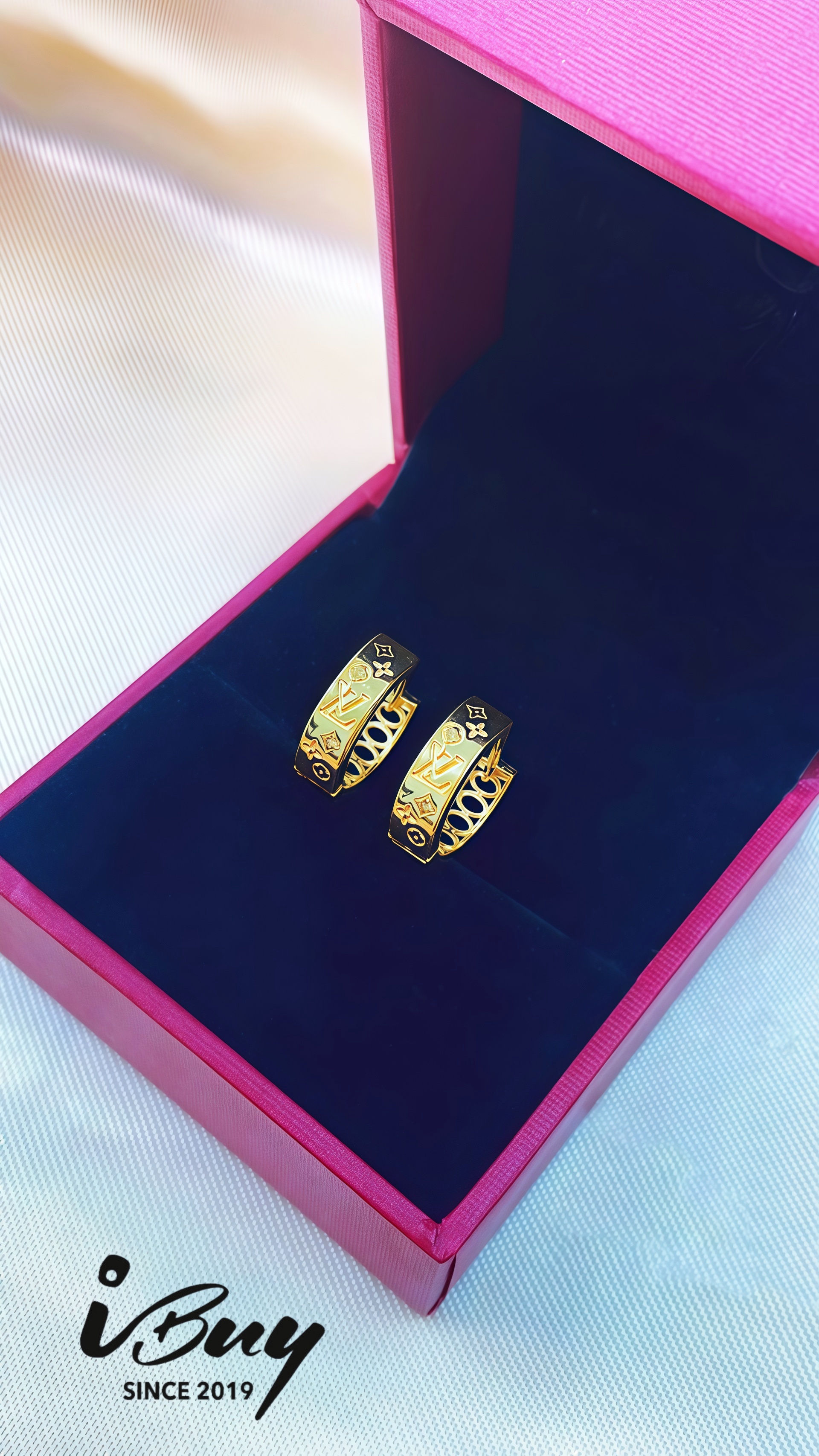916 GOLD VL FLOWER EARRING 916 金 VL花耳环