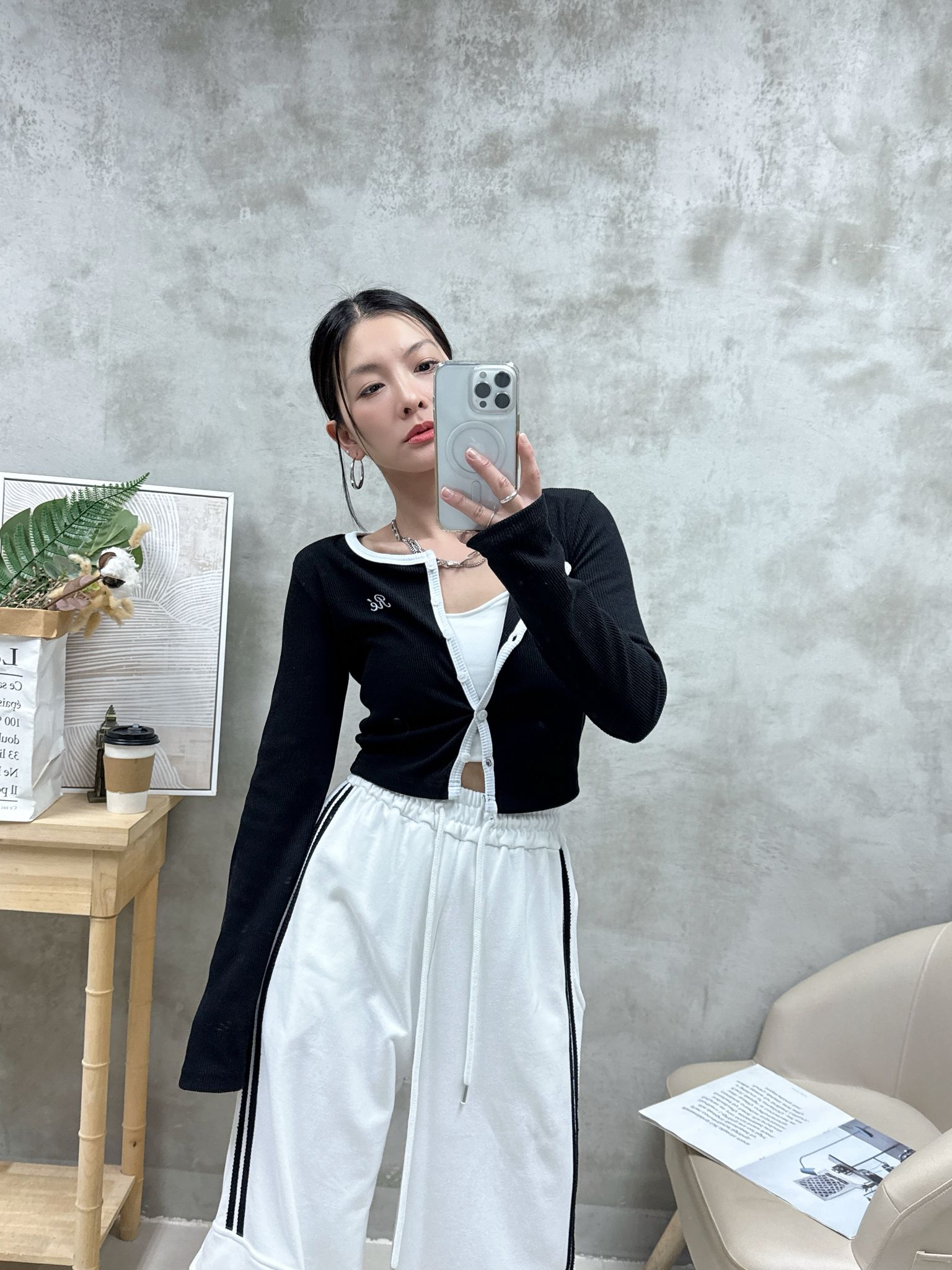 B12 拼色暗紋外套