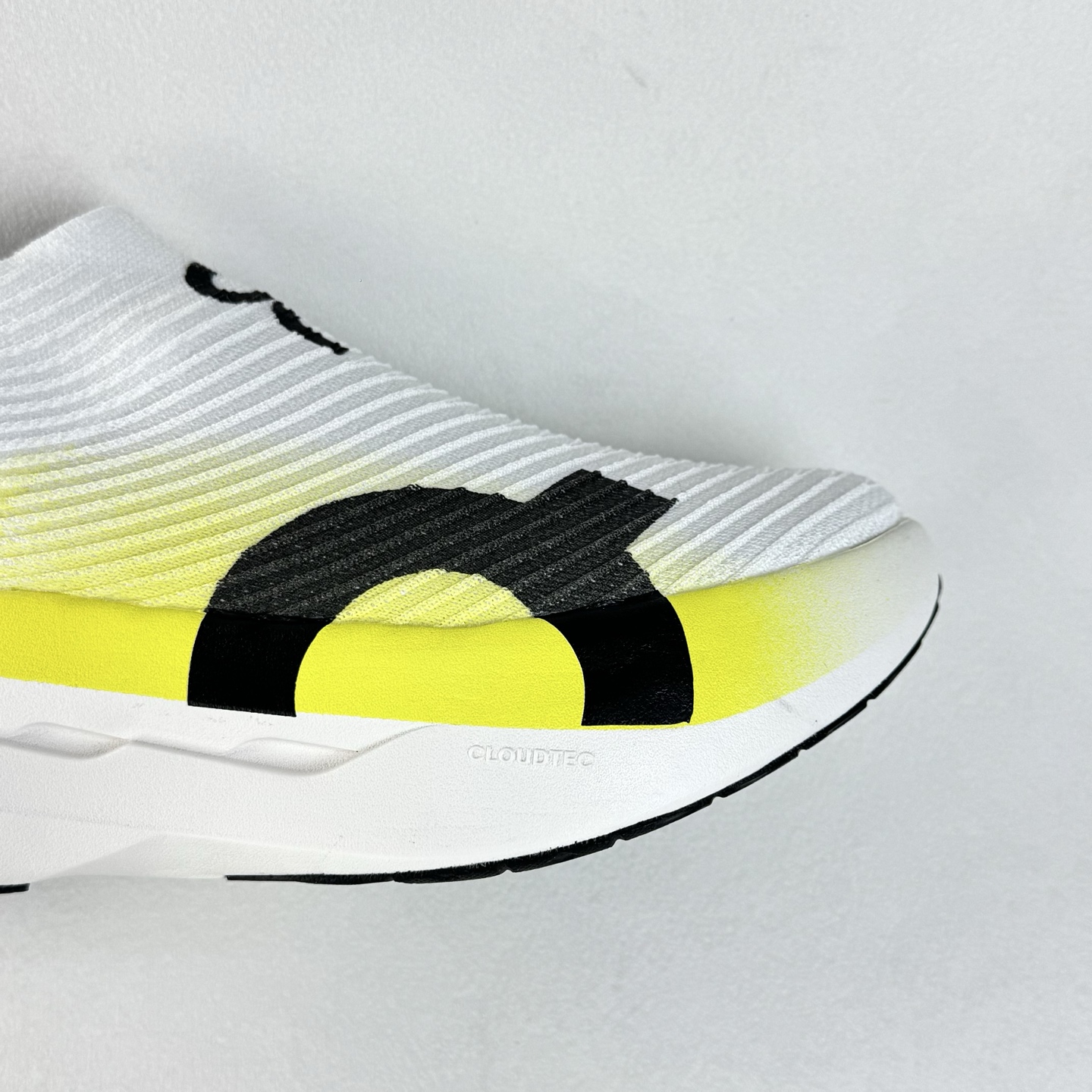 On Cloudboom Strike LS