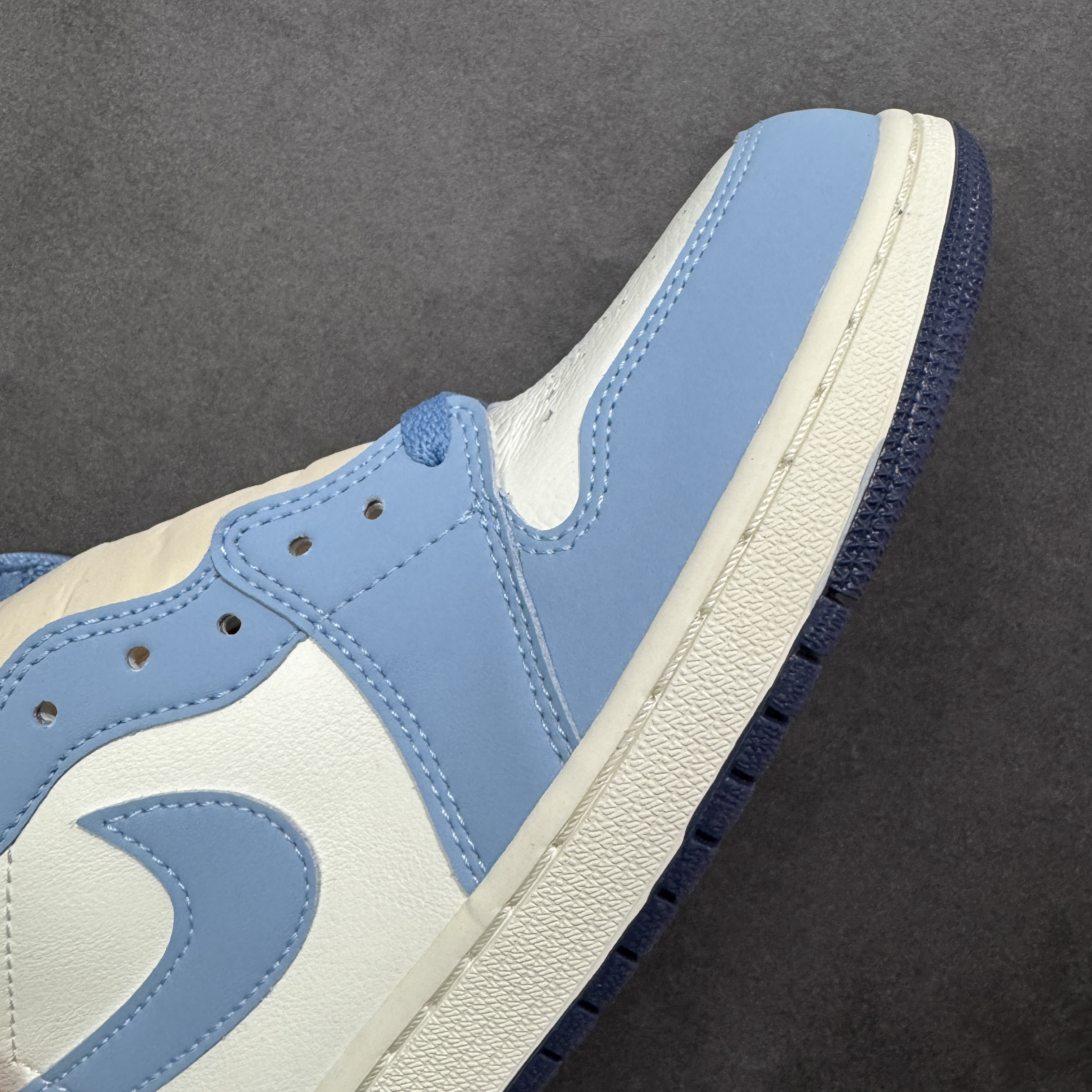 Nike Air Jordan 1 Retro High OG FD2596-400