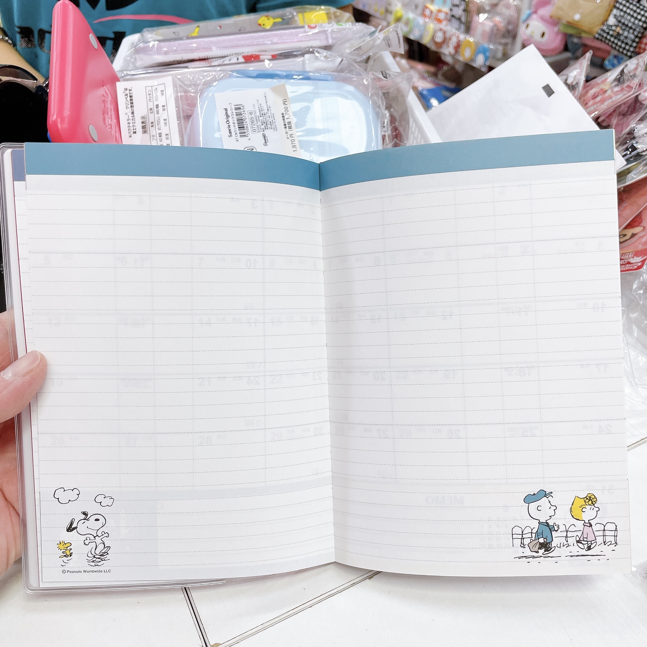 日本直送日本製造   Snoopy  2027年schedule book 附送精美貼紙 