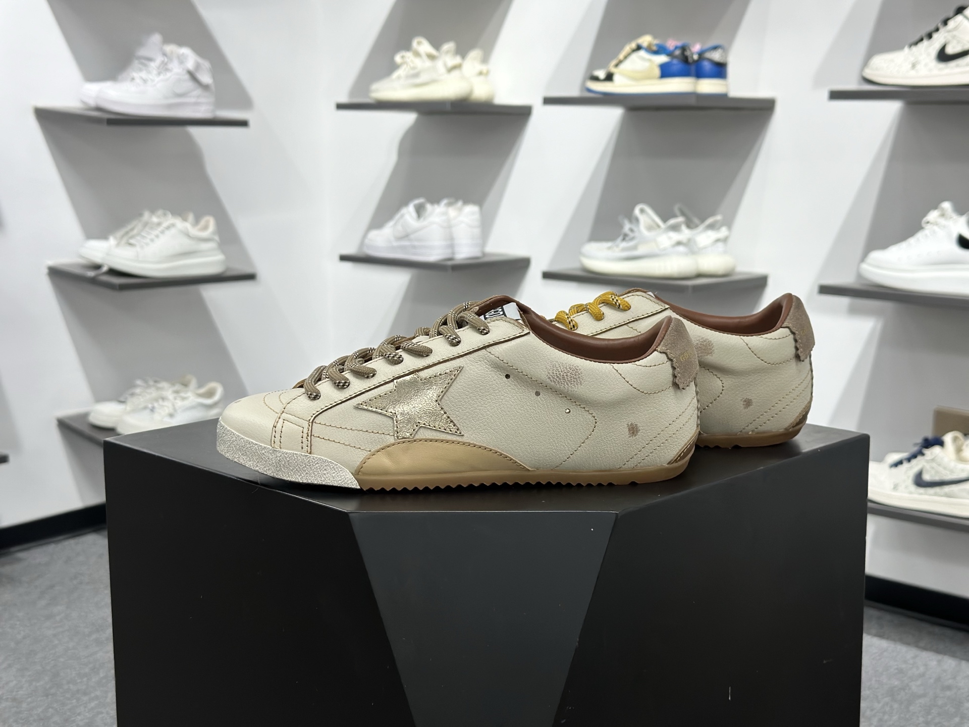 Golden Goose True Star