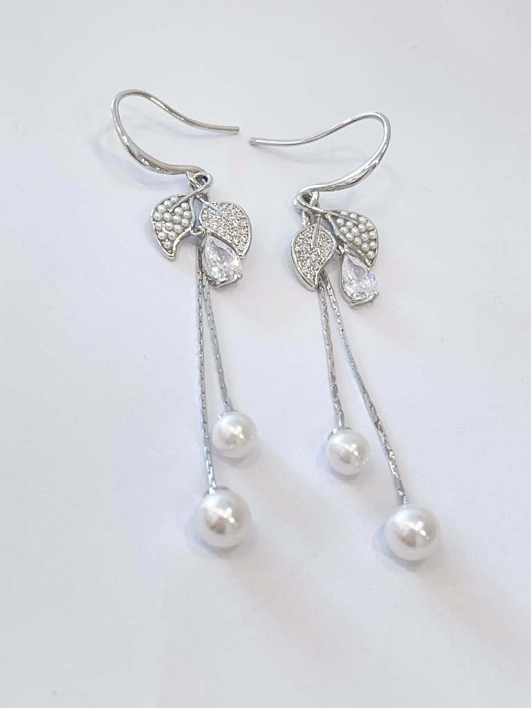 叶子状珍珠双流苏耳环