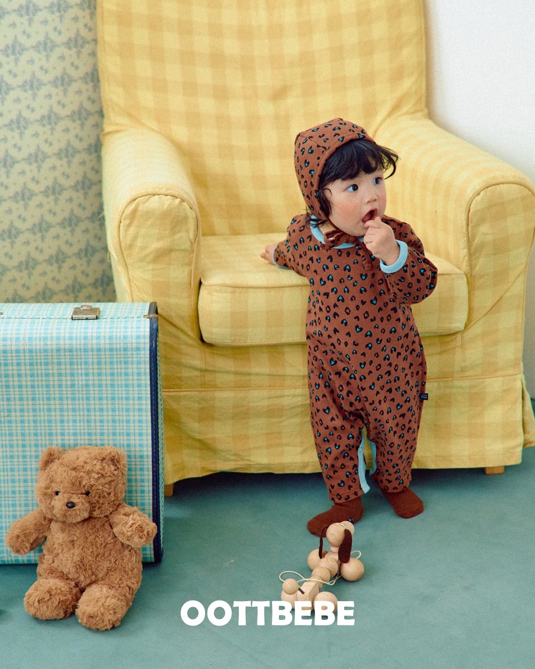 OOTT | Heart Hopi Jeonshin Suit + Bonet SET