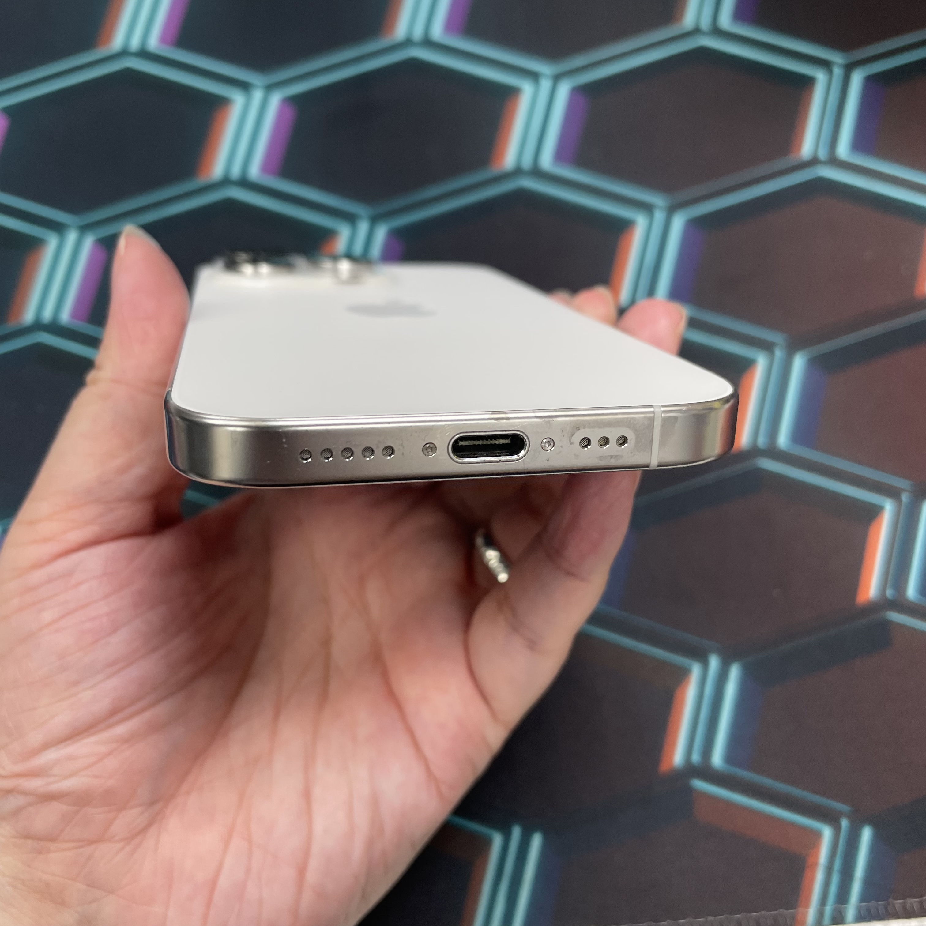 *6384 16 pro 勁靚機 256GB 電91 白色 white