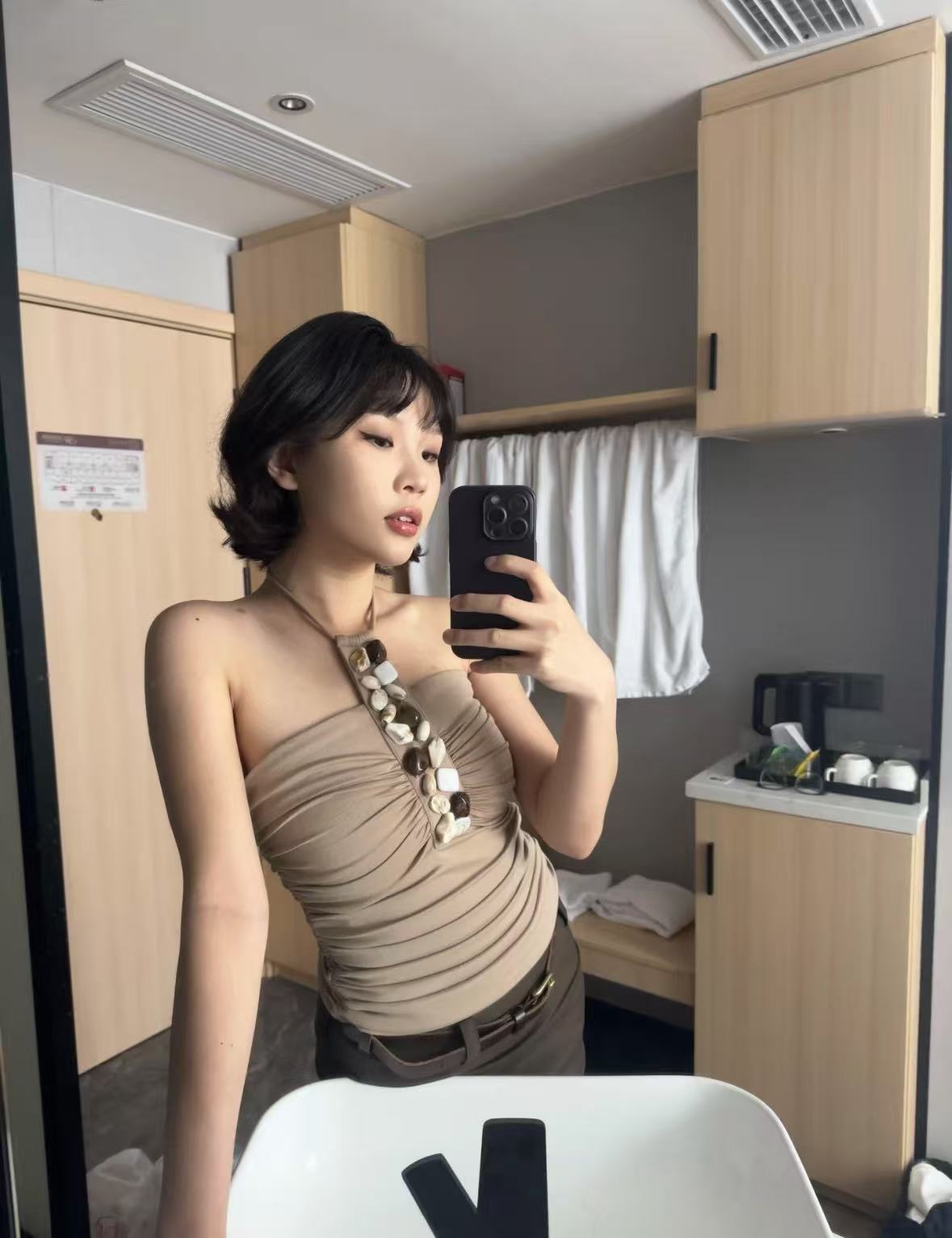 TP362设计感挂脖吊带