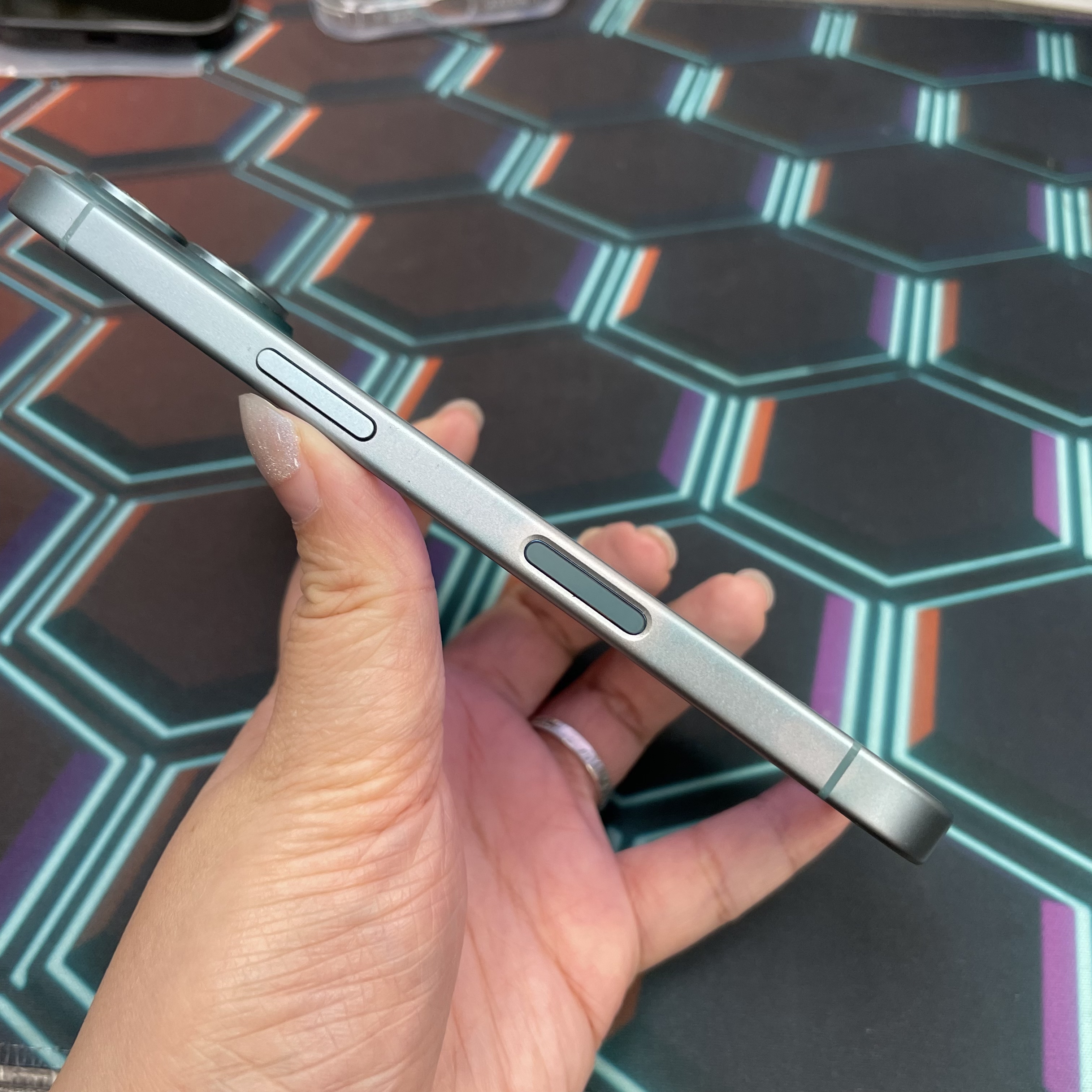 *7349 16 勁靚機 512GB 電86 綠色 green