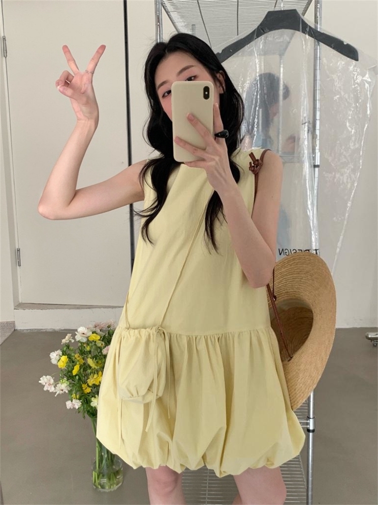 Agnes Puffy Dress free small crossbody bag 韩系减龄甜美背心花苞连衣裙配送🎁同色包包 ( 3 colours )