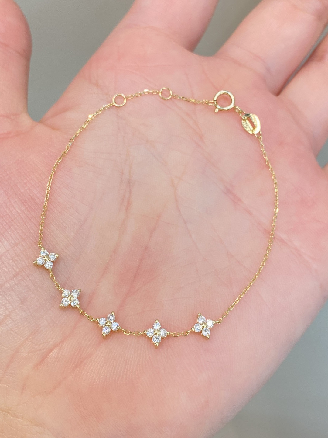 18K Diamond Bracelet 