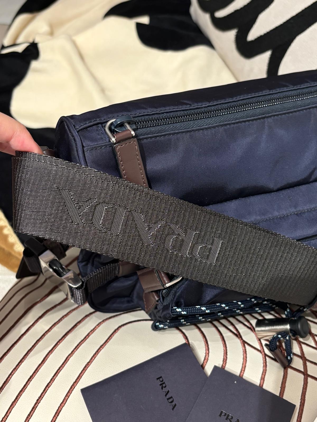 Prada Speedrock Re-Nylon shoulder bag 皮革肩背袋 100%Authentic, 98%New ✅nfc ✅certificate✅Dust bag