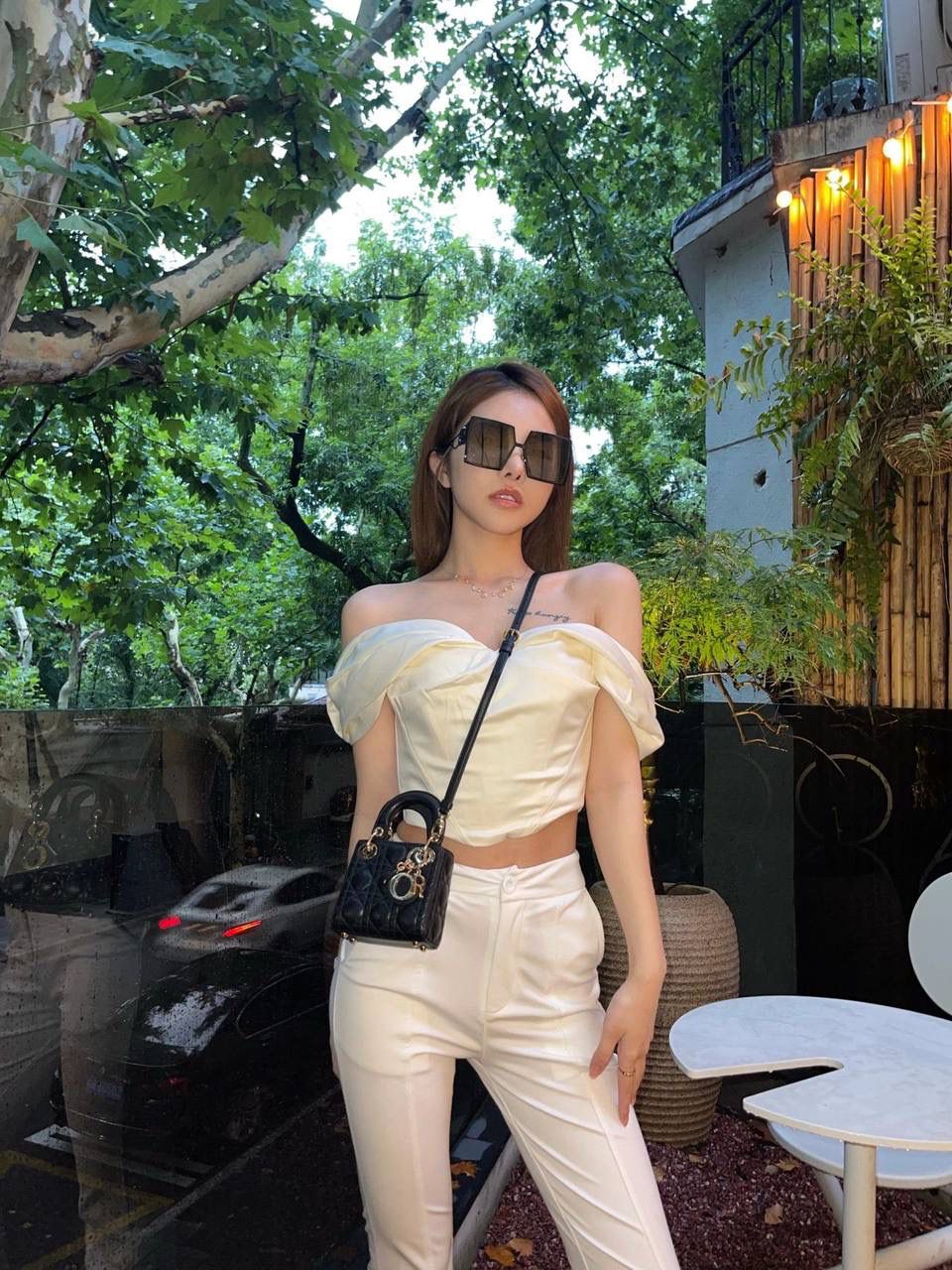 🈶羊皮小鸡黄 𝗗𝗜𝗢𝗥 𝗺𝗶𝗰𝗿𝗼 𝗹𝗮𝗱𝘆 𝗯𝗮𝗴 火爆全网的最新超mini系列 天阿噜！小小只，简直太太太太可爱了！ 精致到巴掌大小，无敌治愈我这颗少女的心啊！！ size：12×10×5cm