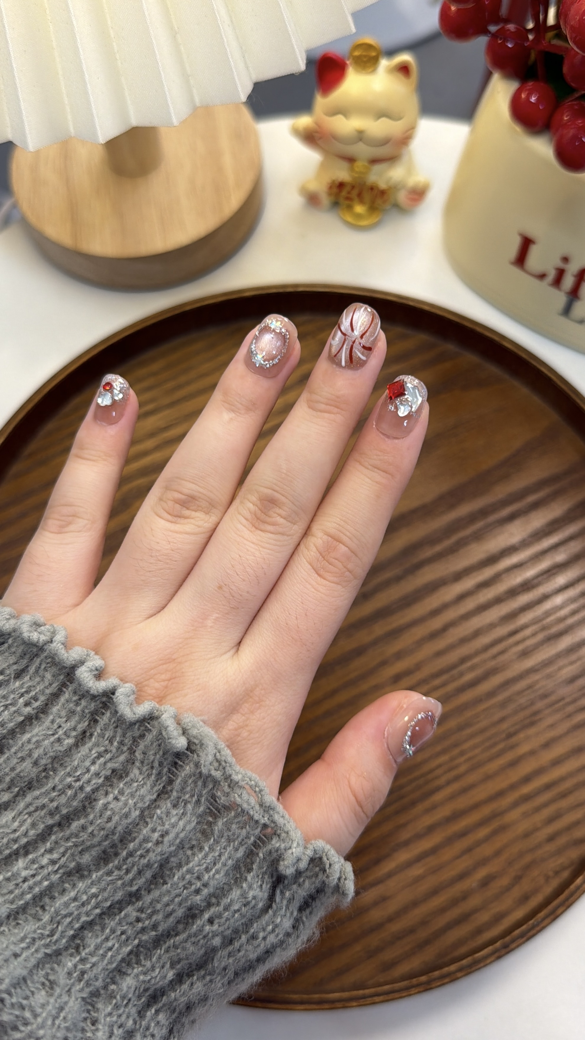 烟花贺岁 短方圆