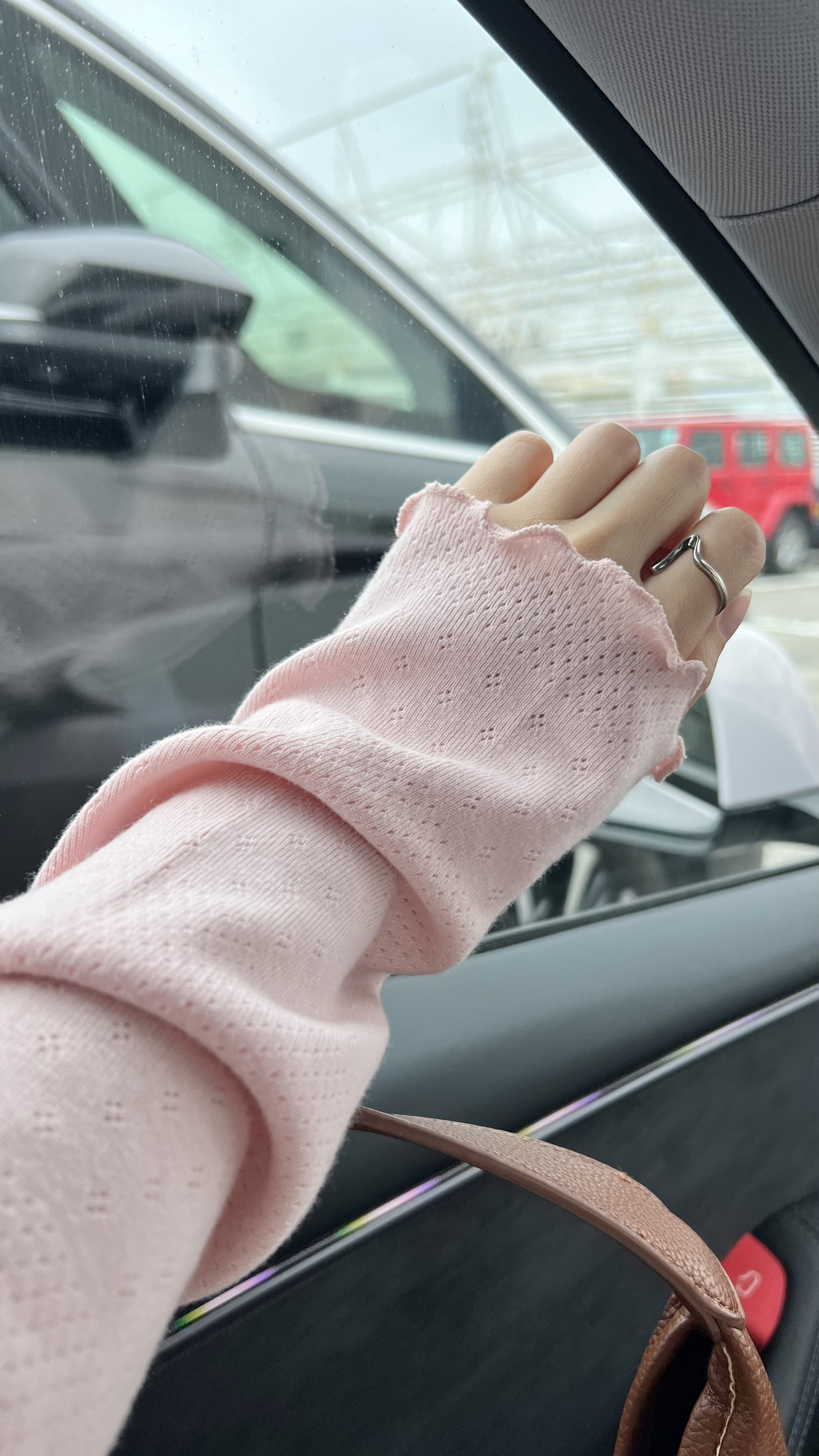 櫻花木耳邊上衣 溫柔斯文