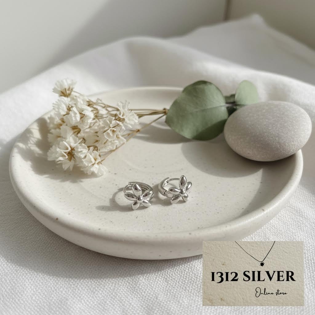 S925 -  EE0333 Platinum-Coated Little Flower Earrings