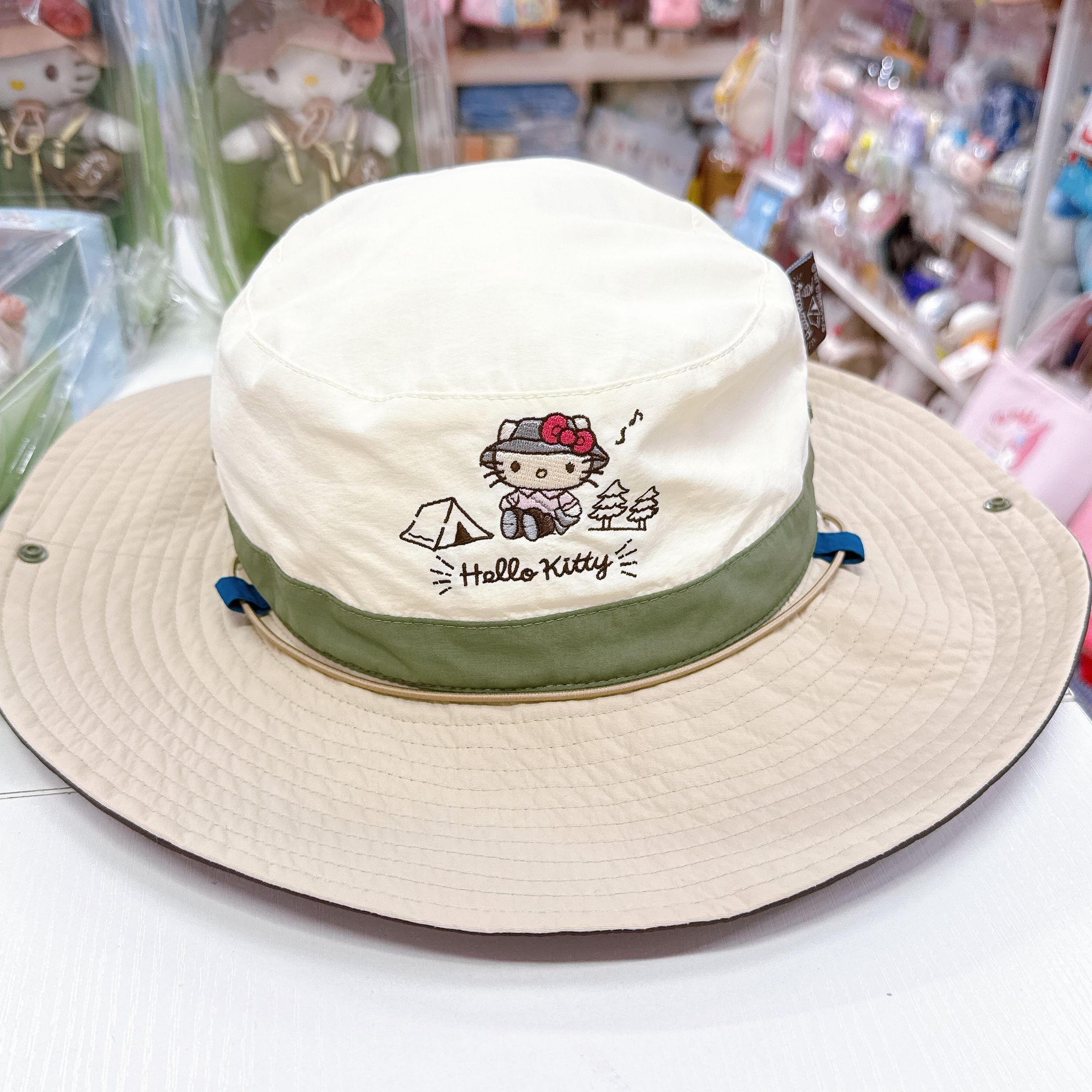  上海限定 Sanrio 春日露營系列新款公仔掛飾/長腿盒裝Kitty / Kitty涼感漁夫帽