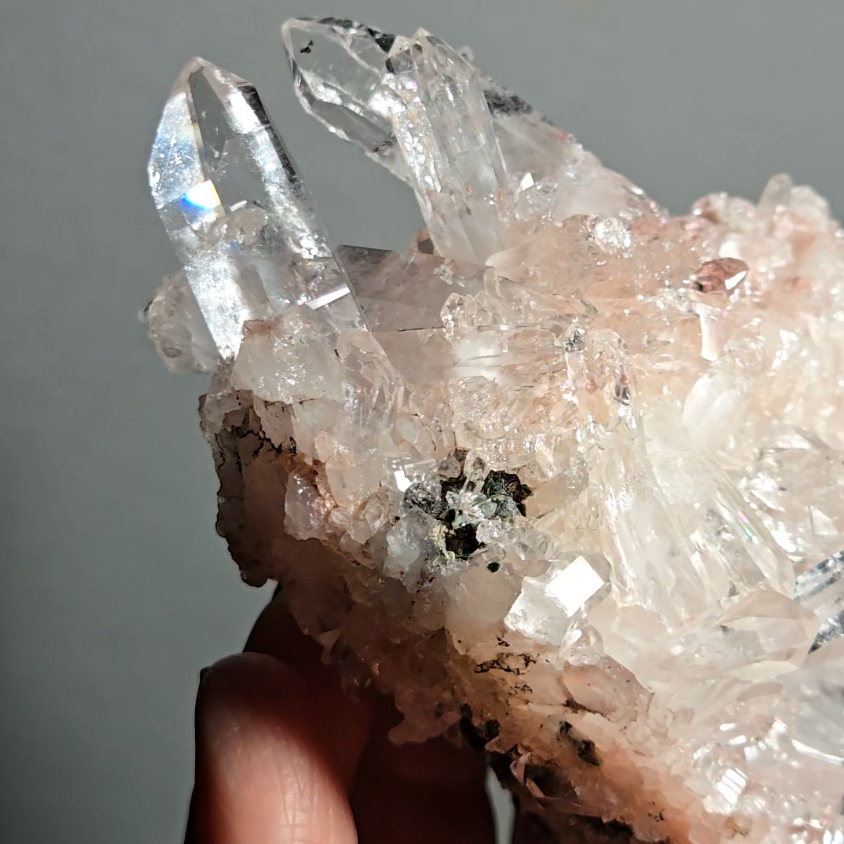 Extra pink Pink Lemurian quartz cluster from Colombia - LQ183