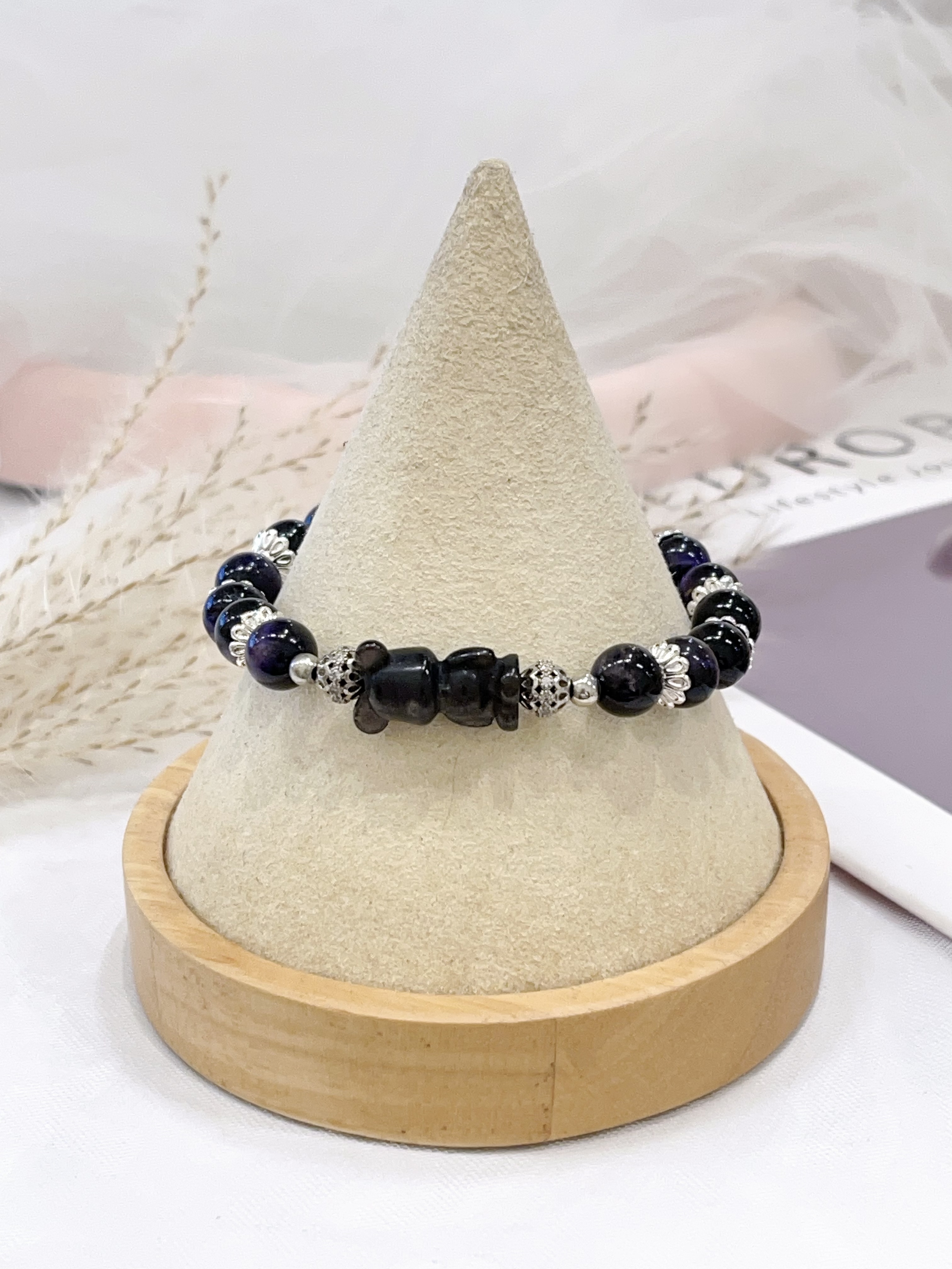 🐻 银曜石暴力熊 × 紫虎眼手串 Silver Obsidian Bear Charm & Amethyst Tiger Eye | 8mm