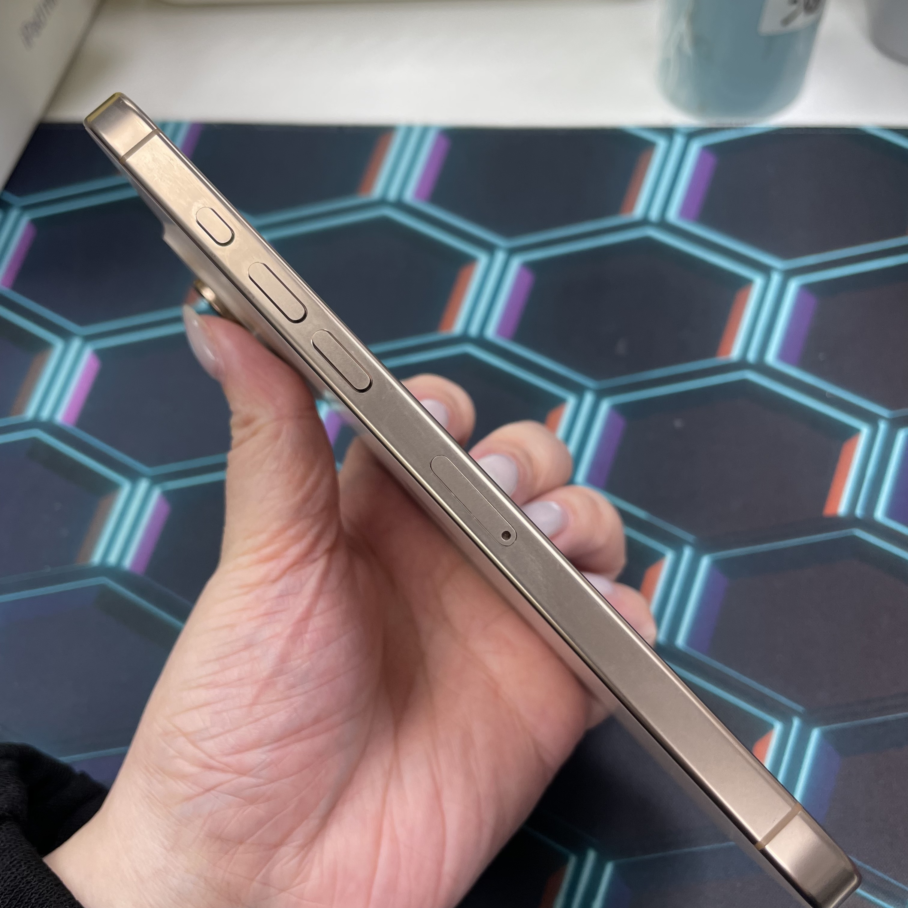 *6596 16 Pro max 完美機 512GB 電95 沙色 gold