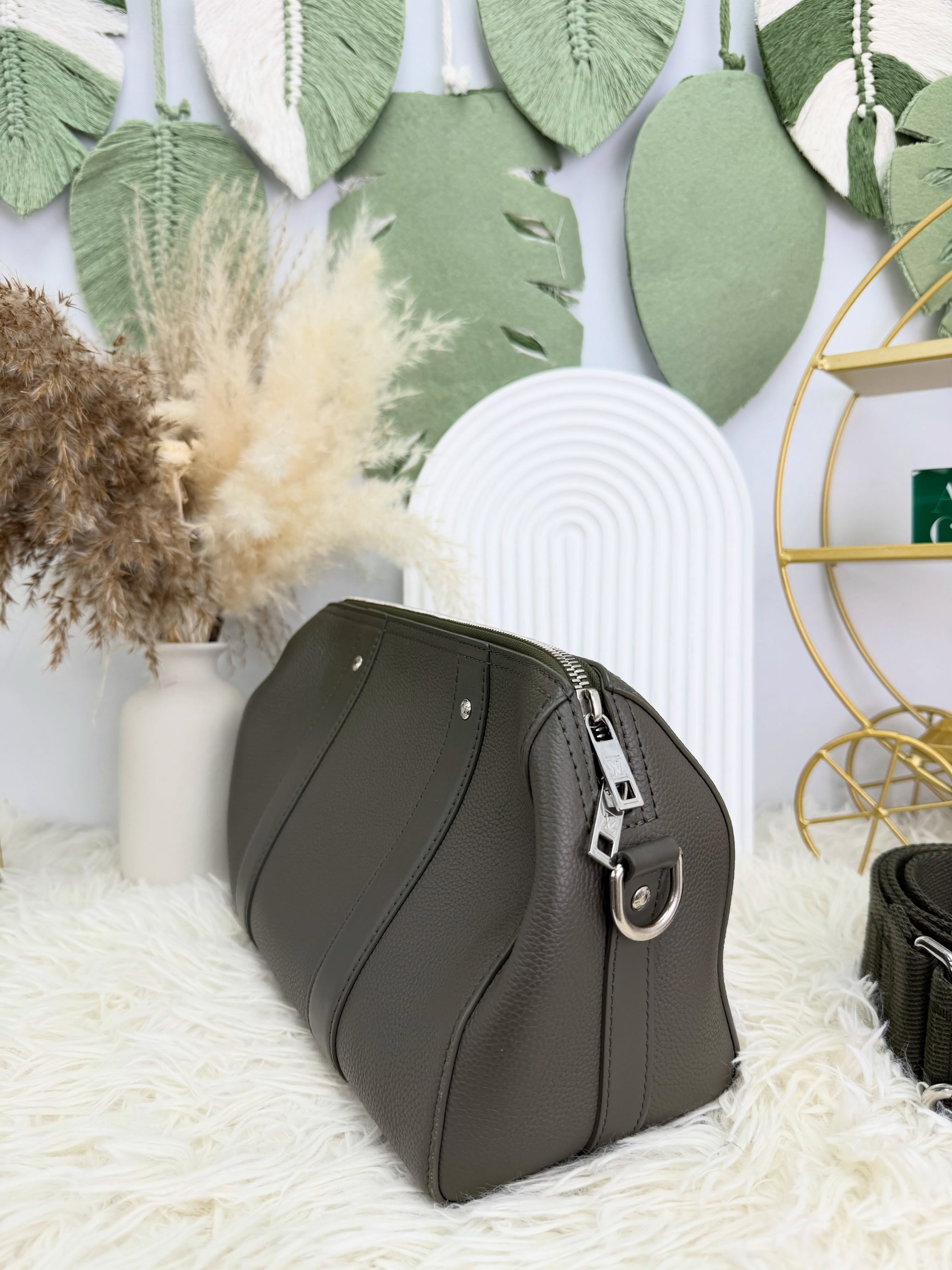 Lv👜 PRE OWNED 🛍️Keepall 27 卡其綠色 💚