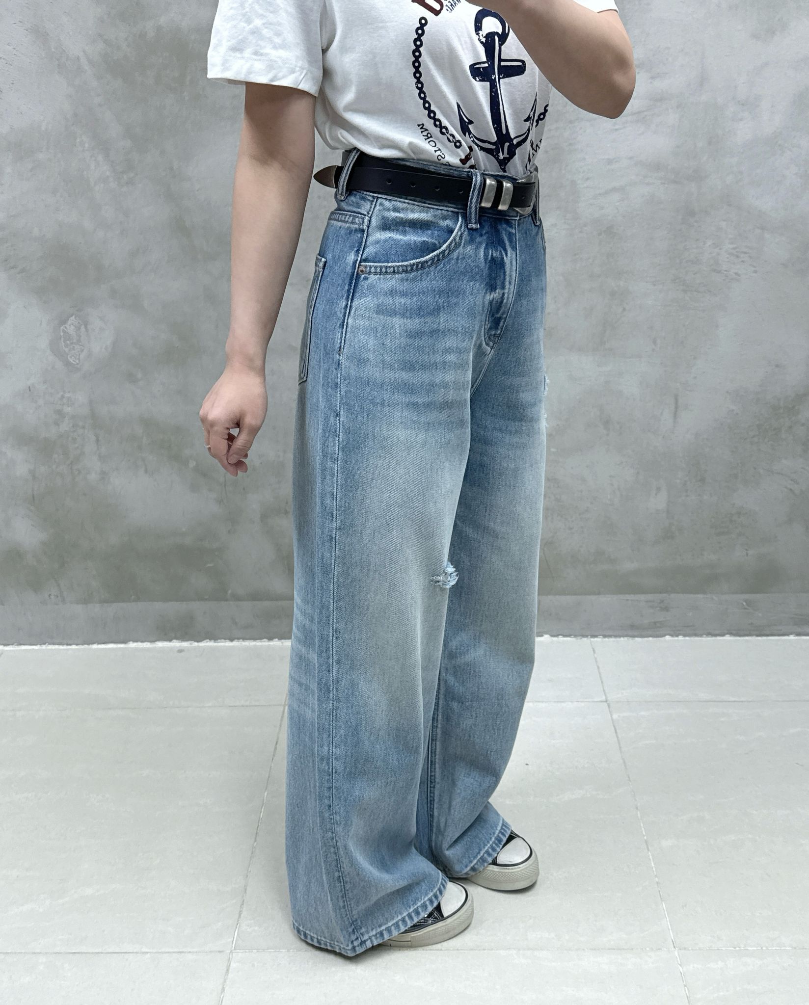 A03 洗水石磨爛牛仔褲