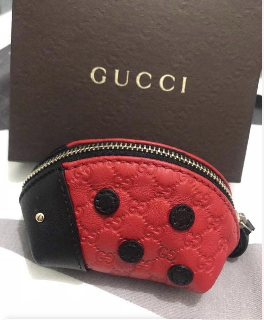 Gucci 甲蟲散紙包