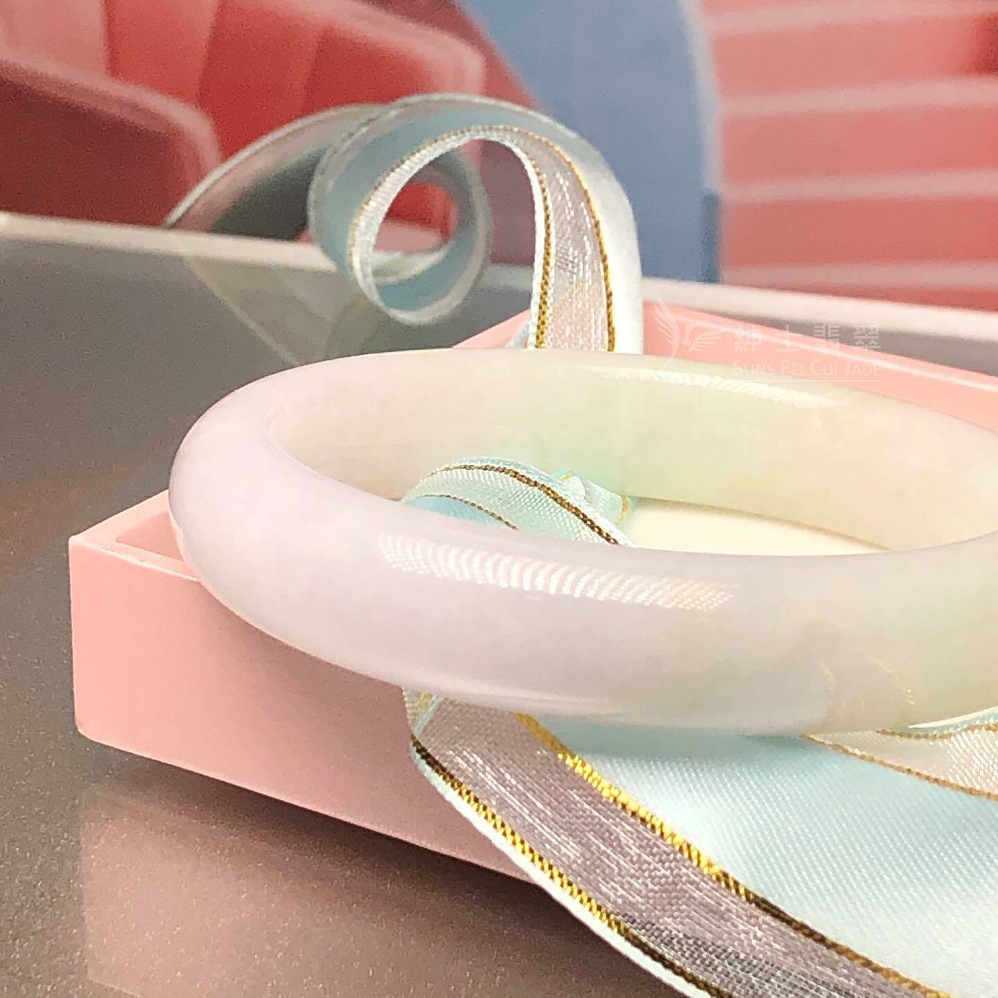 春彩帶翡色福鐲50.6mm