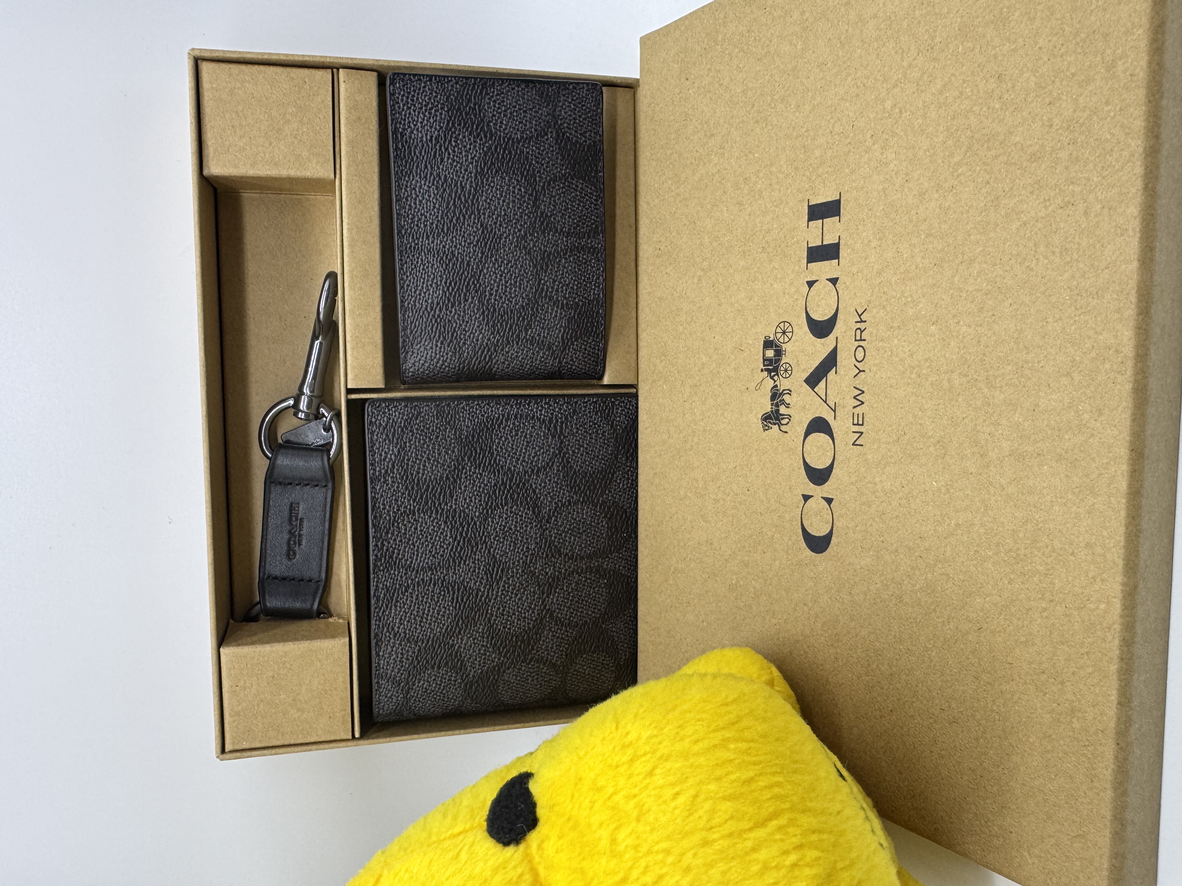 🇺🇸✈️🇨🇦送禮唔錯嘅選擇Coach Signature C pattern 銀包💳可拆卡套連皮匙扣🔑禮盒🎁裝現貨😍