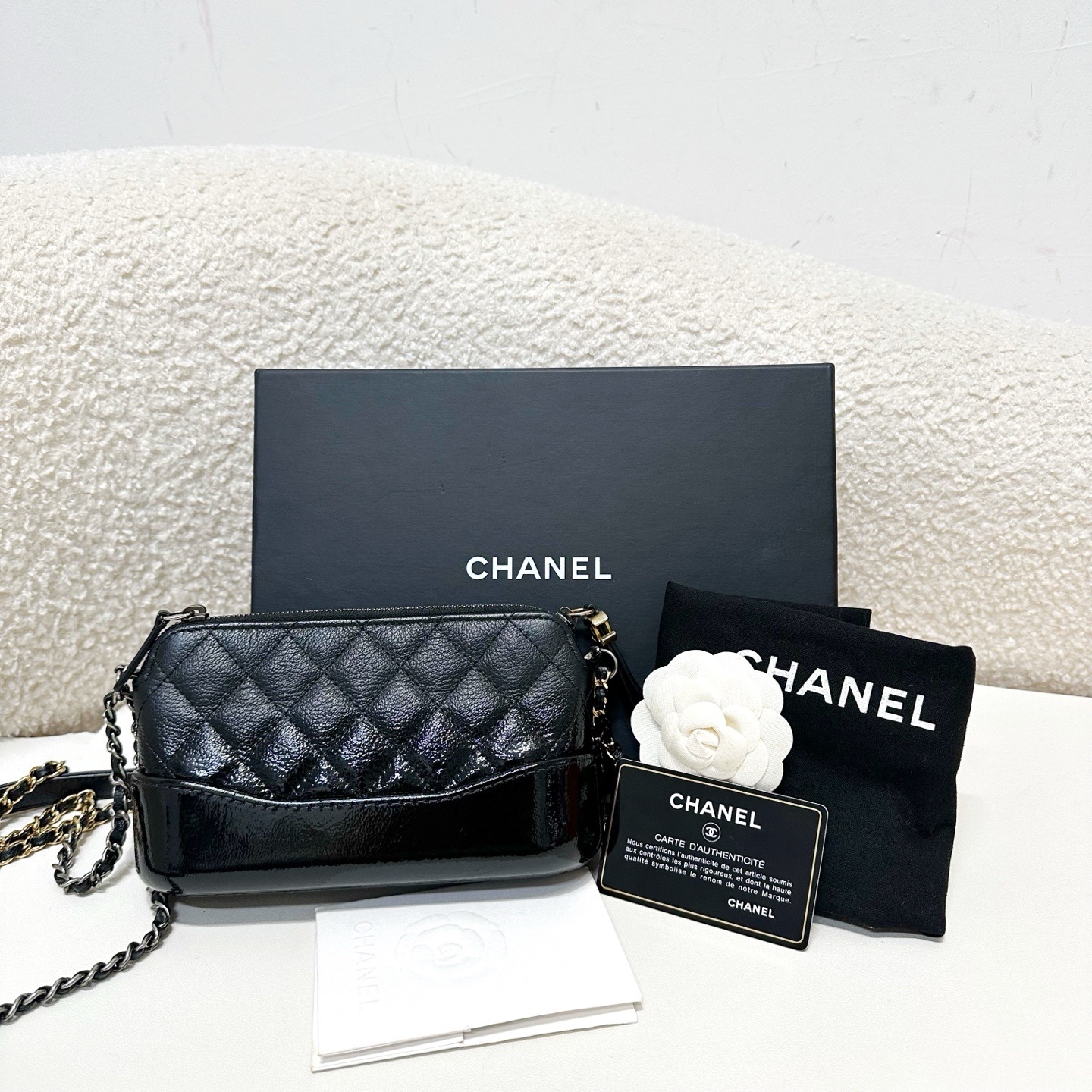 【預訂貨品】Chanel mini 黑金流浪包