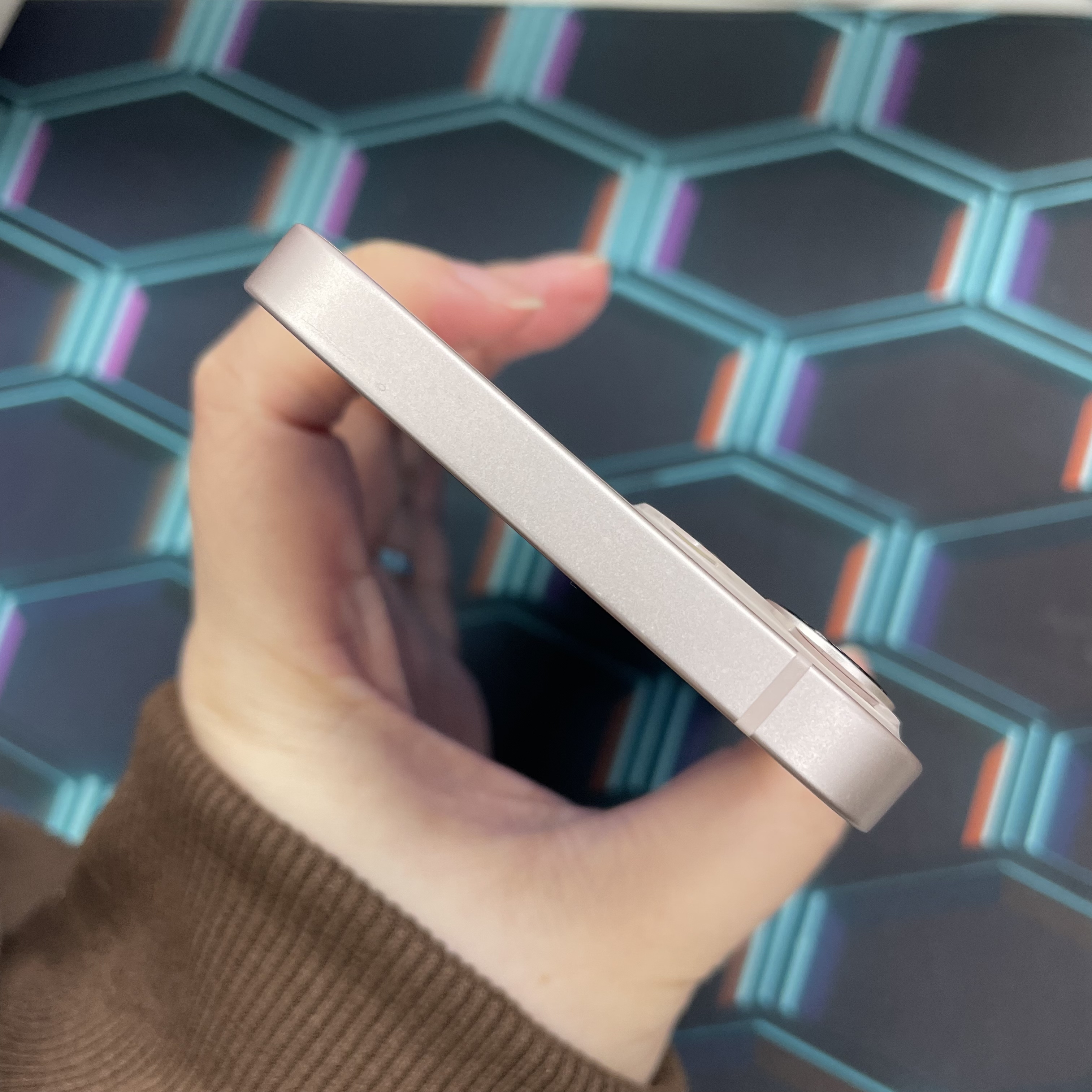 *5779 13 勁靚機 256GB 電79 粉色 pink