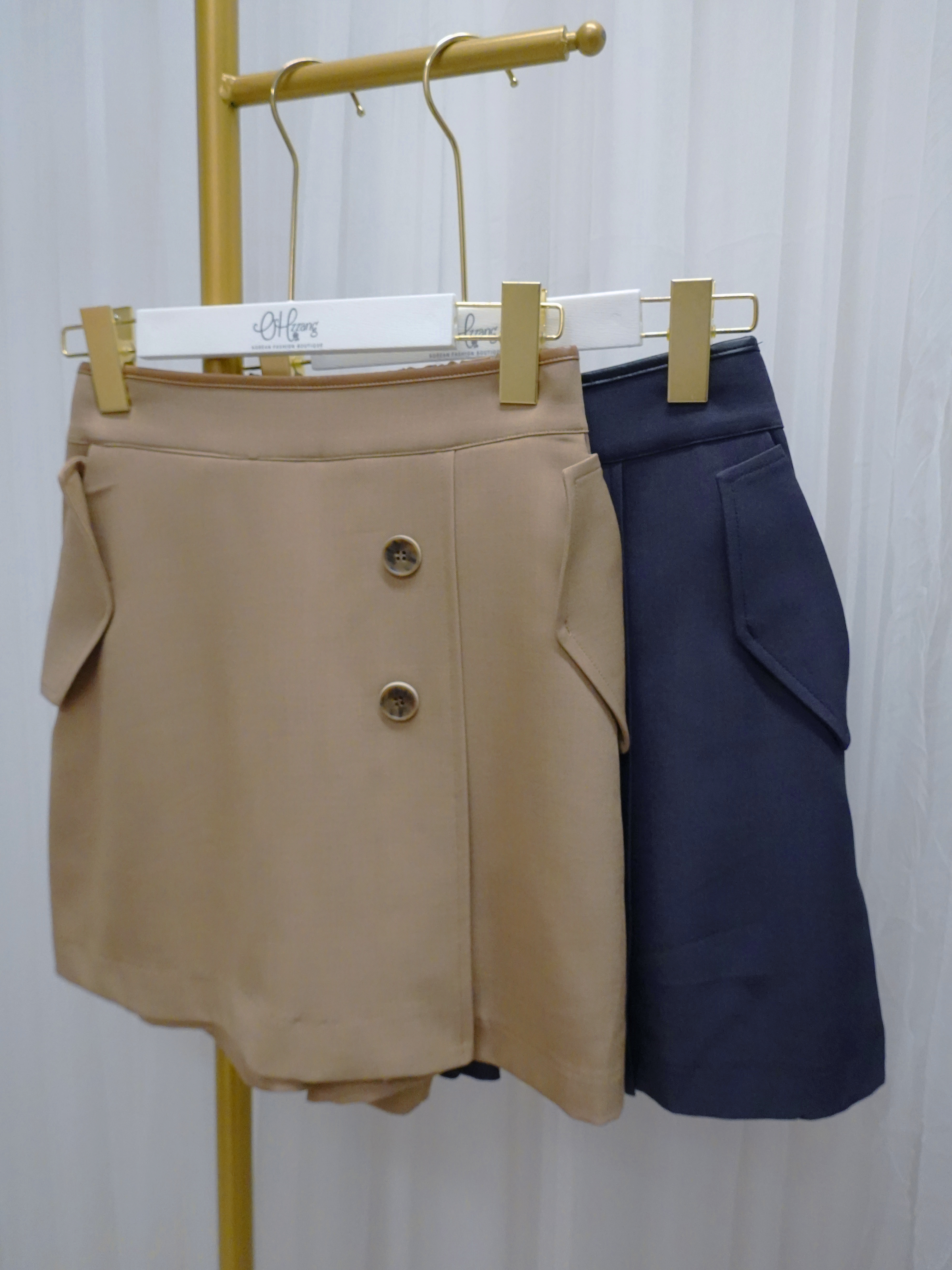 BOT13_09 皮邊小裙褲 (2色)