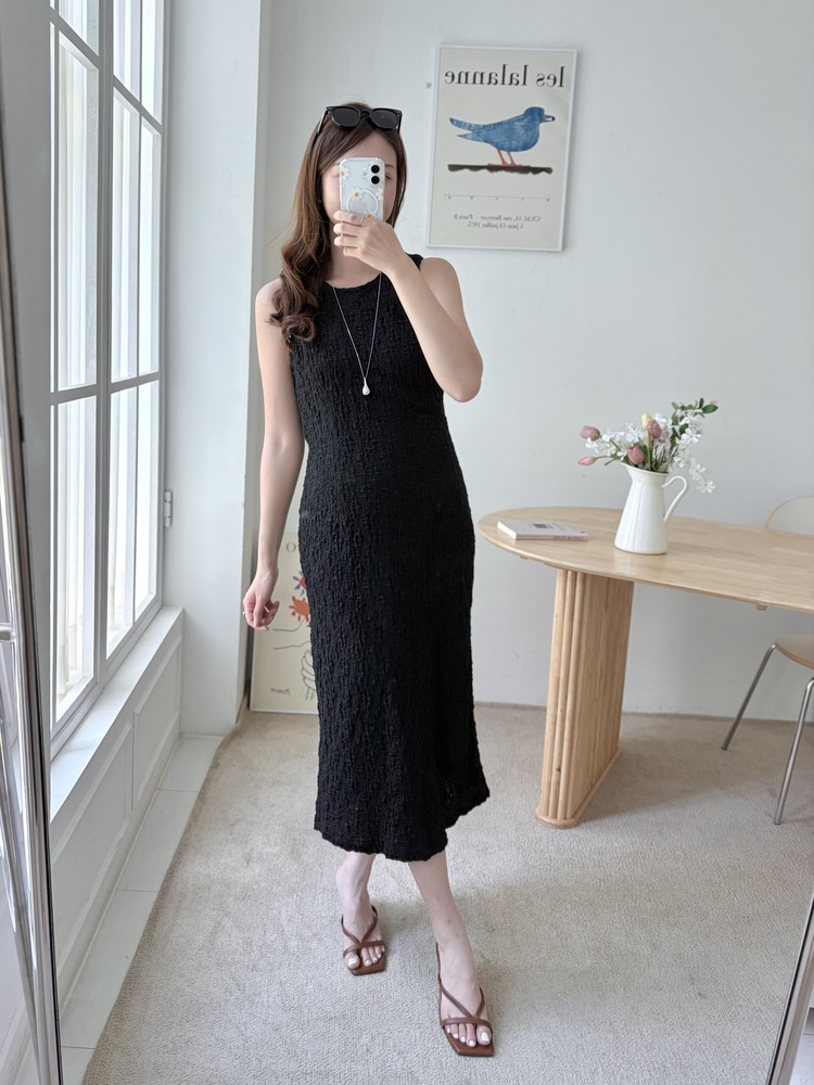 Ruched Slim Dress (Black)