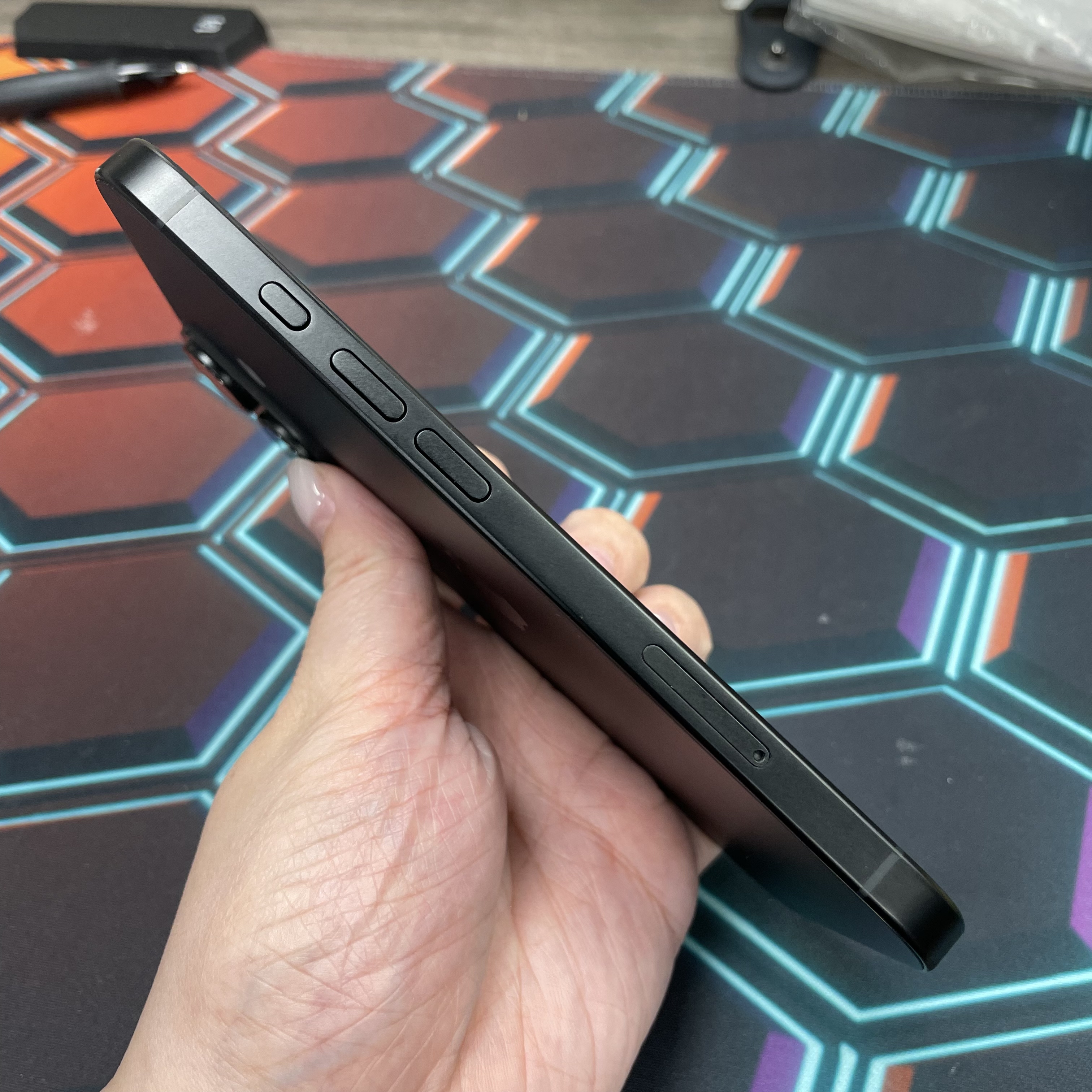 *6696 16 完美機 128GB 電90 黑色 black