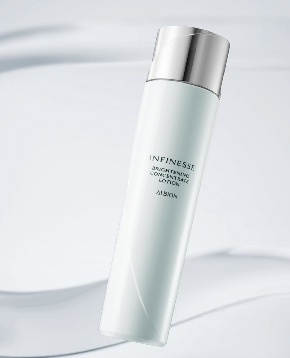 ALBION - INFINESSE BRIGHTENING CONCENTRATE LOTION 澳爾濱3D膠原瑩白緊緻柔膚水200g - 04260163