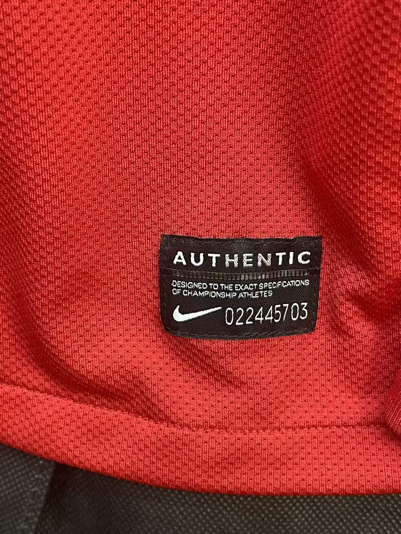 2011-12 Manchester United Home Long Sleeve Size L "BNWT"