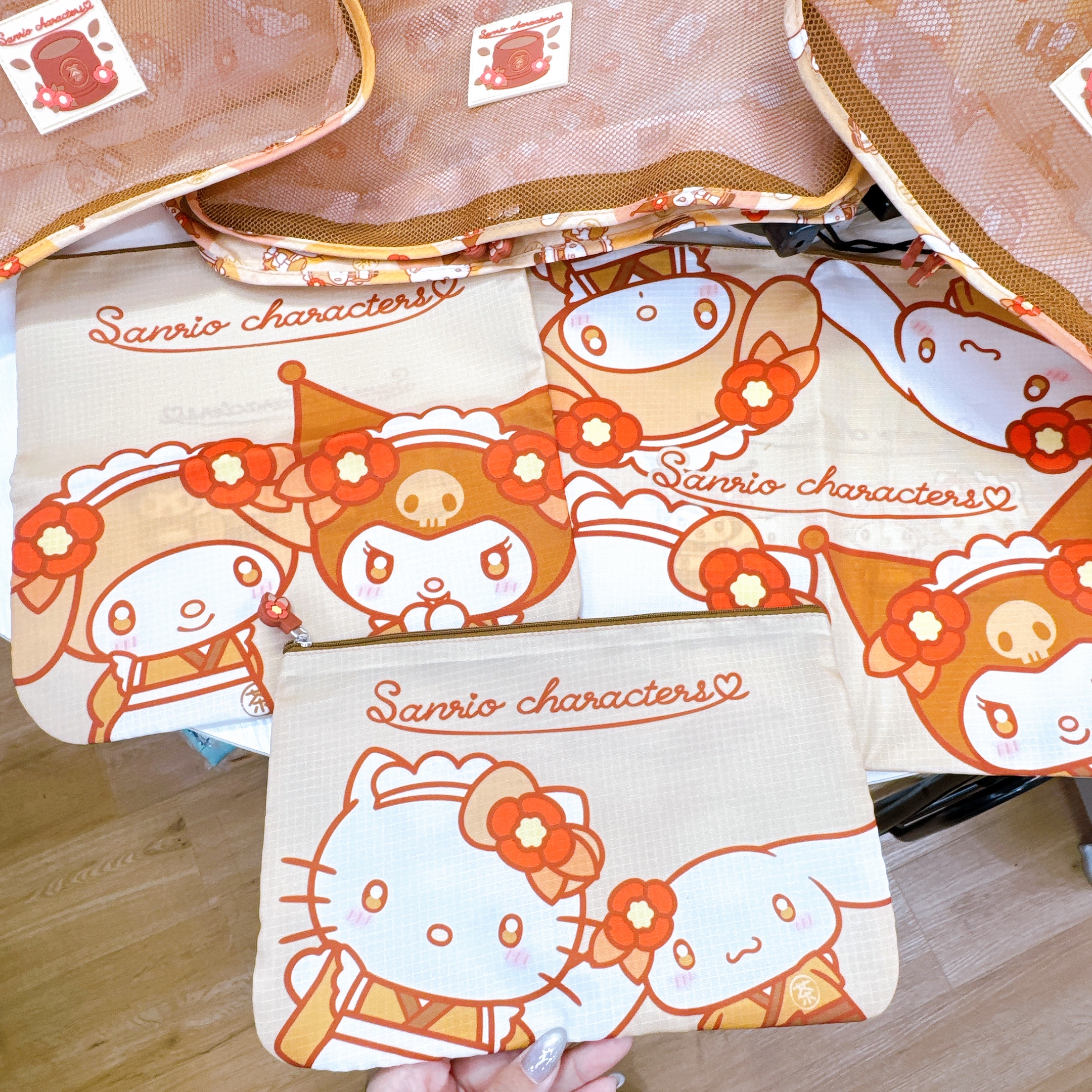 日本直送 Sanrio 旅行收納袋一套六個