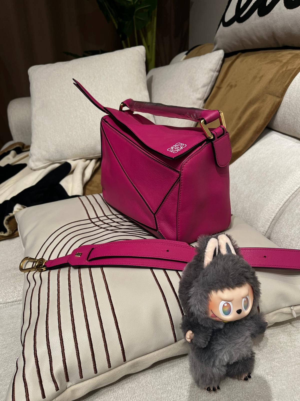 Loewe puzzle small calfskin 100%Authentic,95%new ✅strap✅dust bag