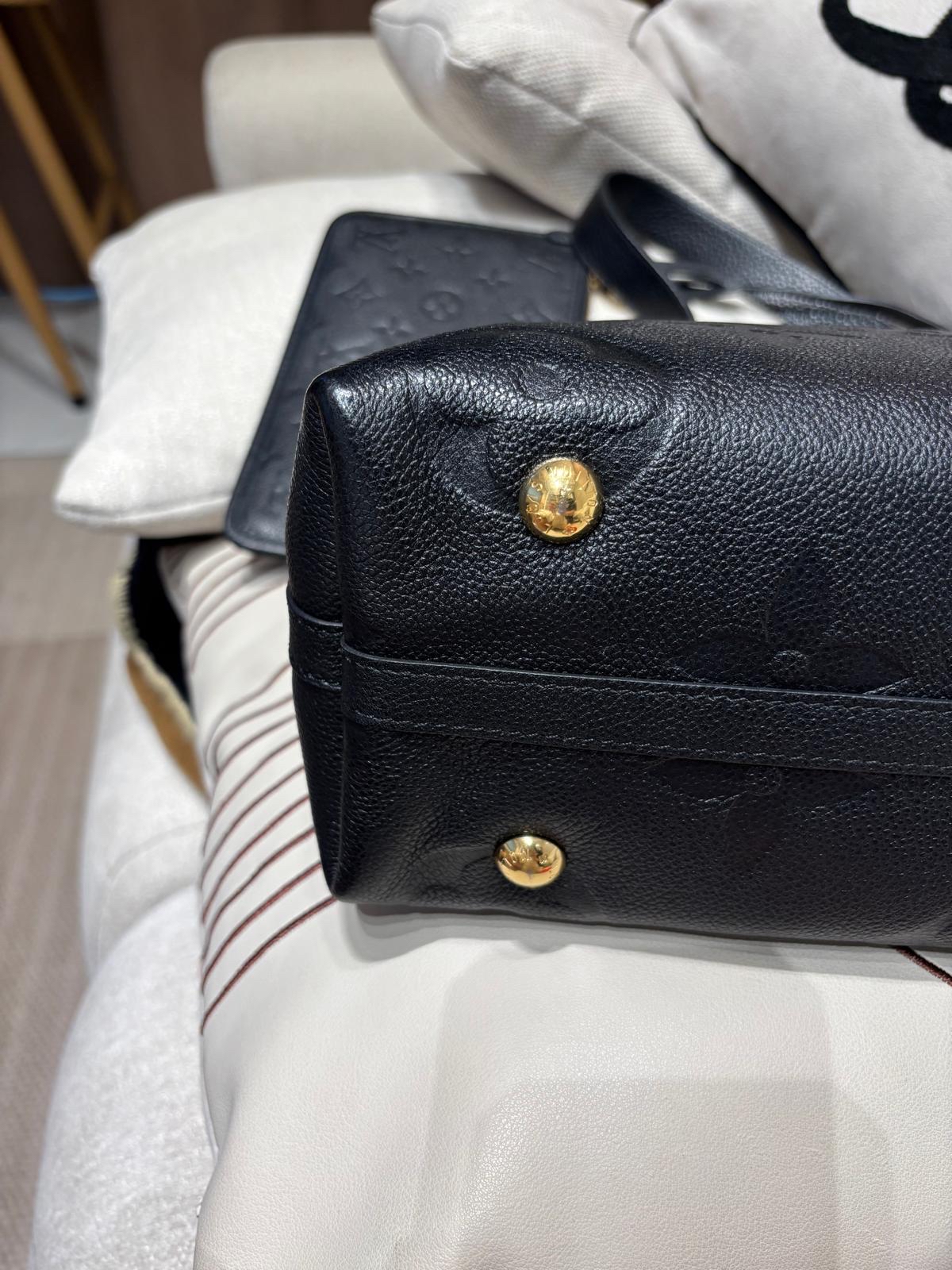 Lv carryall pm Monogram Empreinte Leather 100%Authentic,95%new ✅肩帶✅塵袋✅pouch