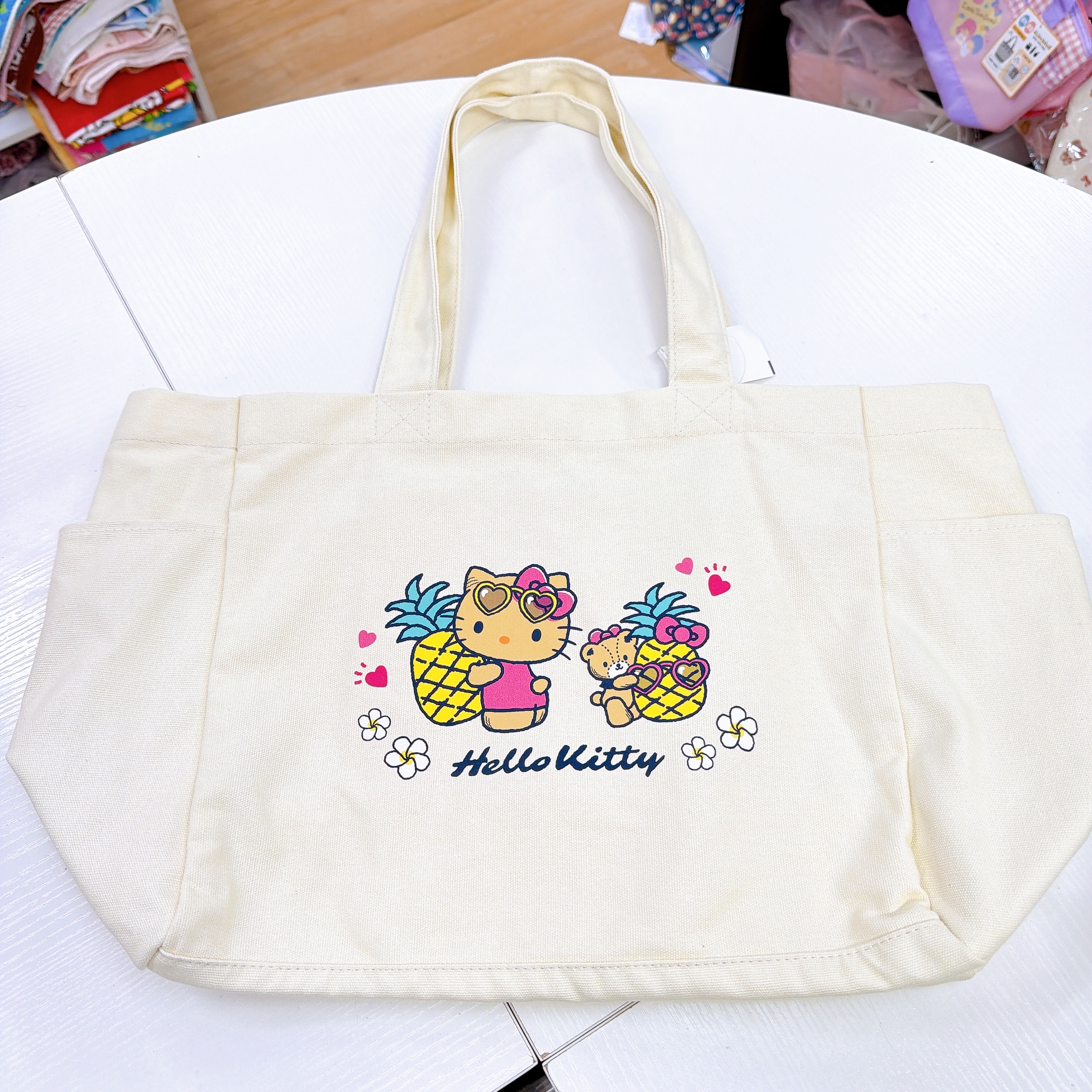 日本直送Hello Kitty側咩布袋