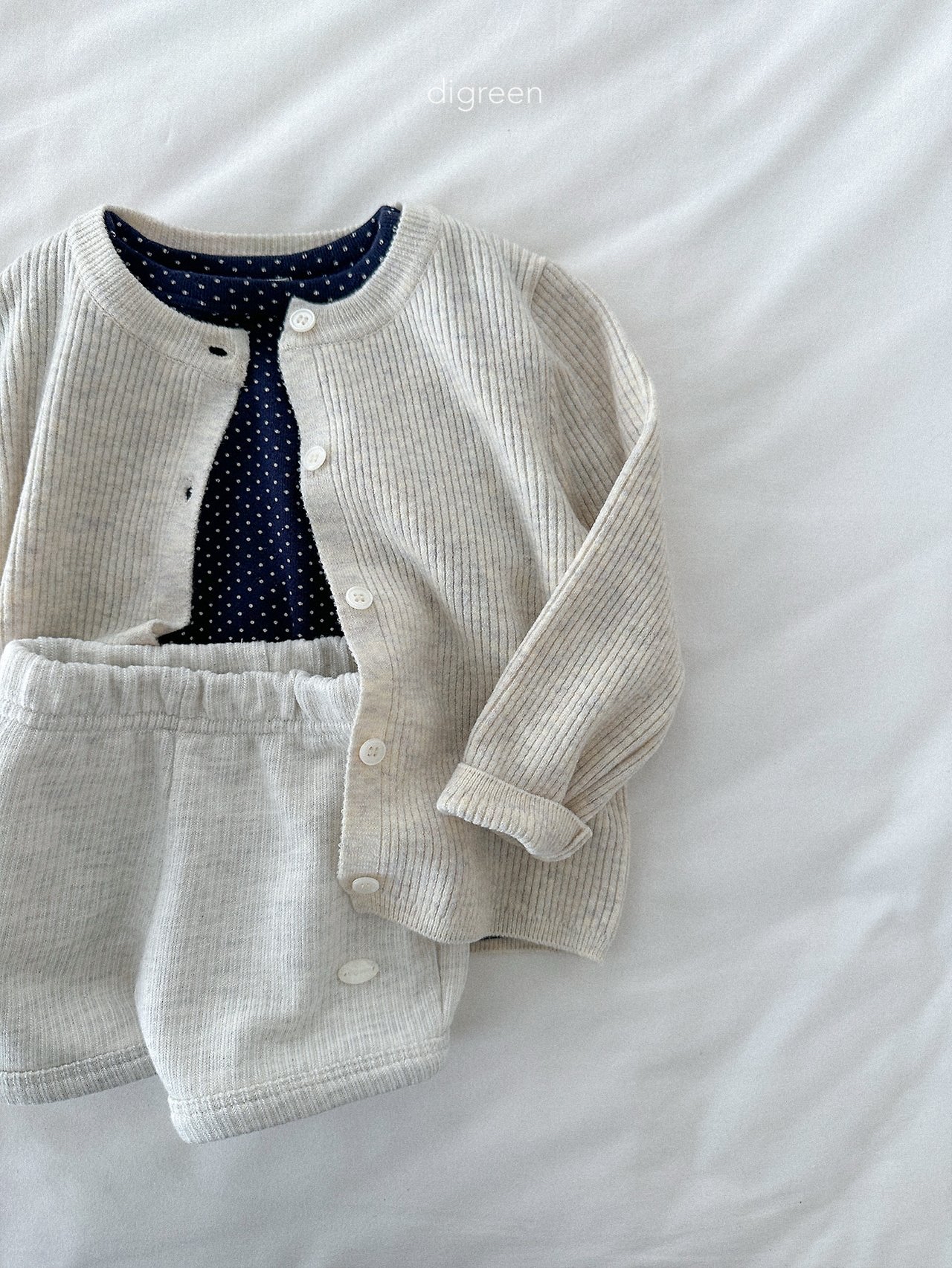 Digreen | olive cardigan