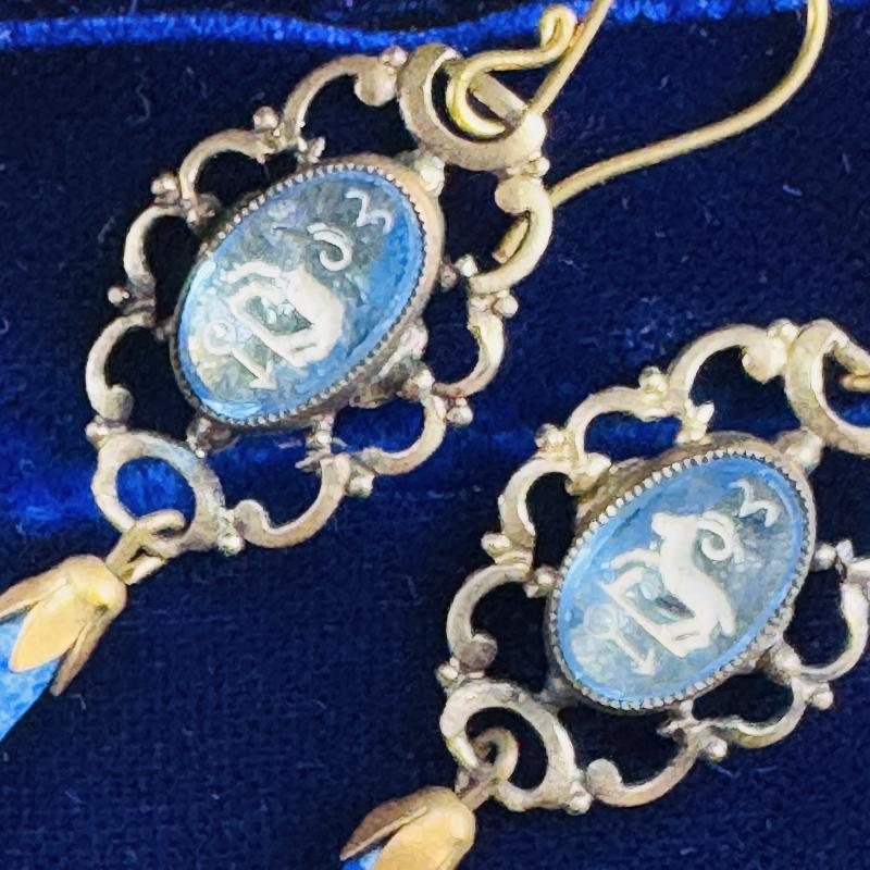 Vintage Recomposed Hook Earrings - Czechoslovakian Horoscope themed Glass - Aries (MW268)