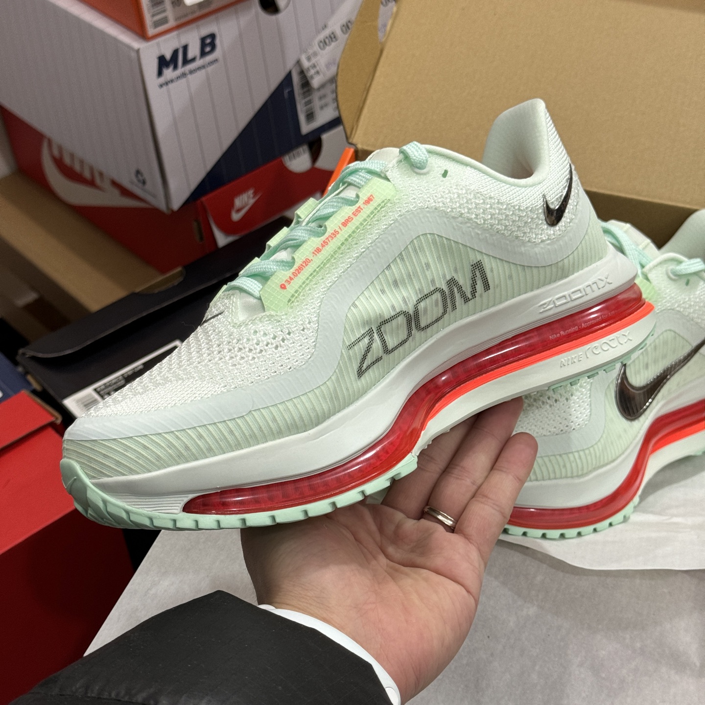 Nike Pegasus Premium "Barely Green" HQ2592-301 