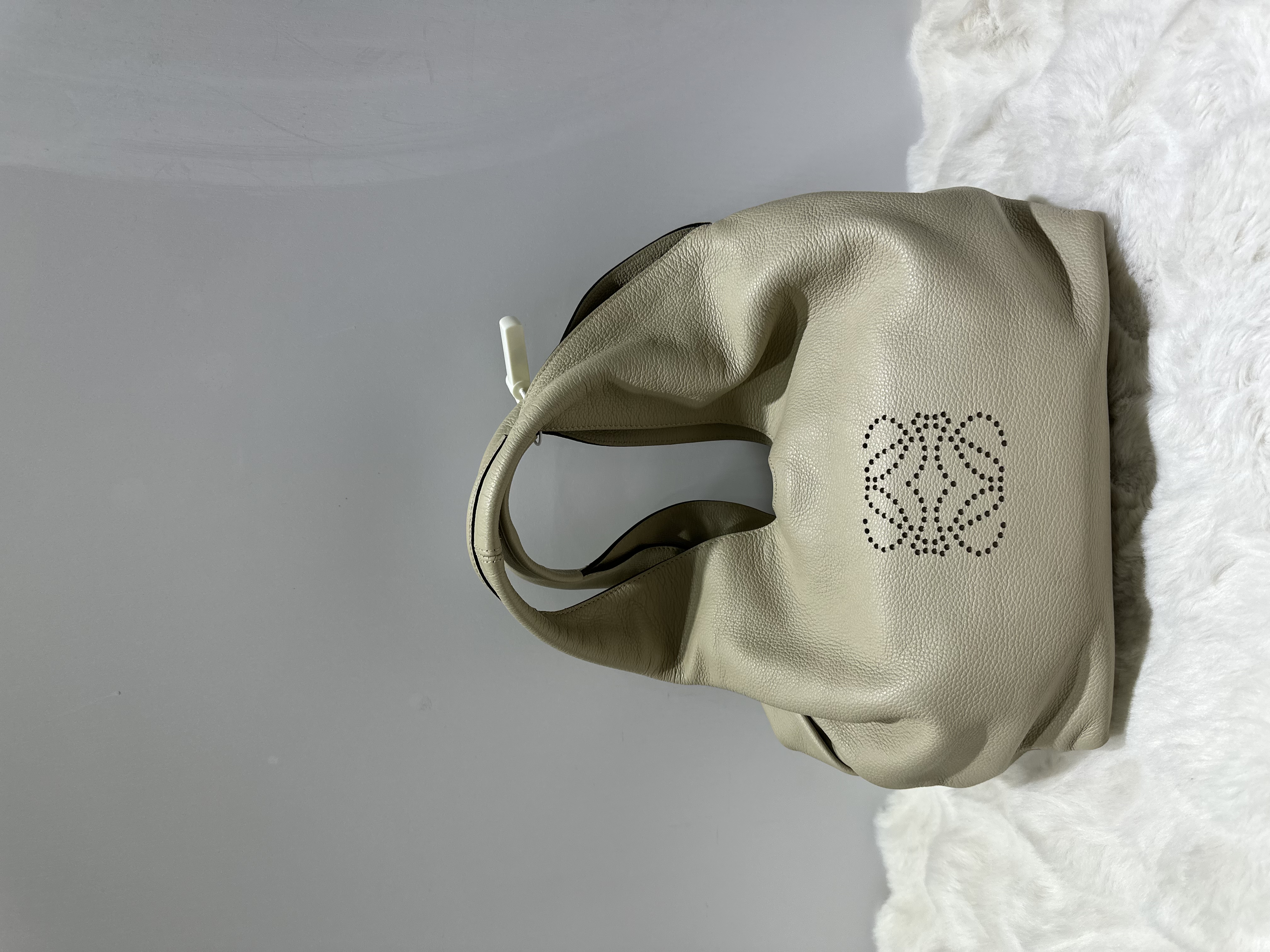 直播貨品 |  [1個-$100 2個-$300］L14